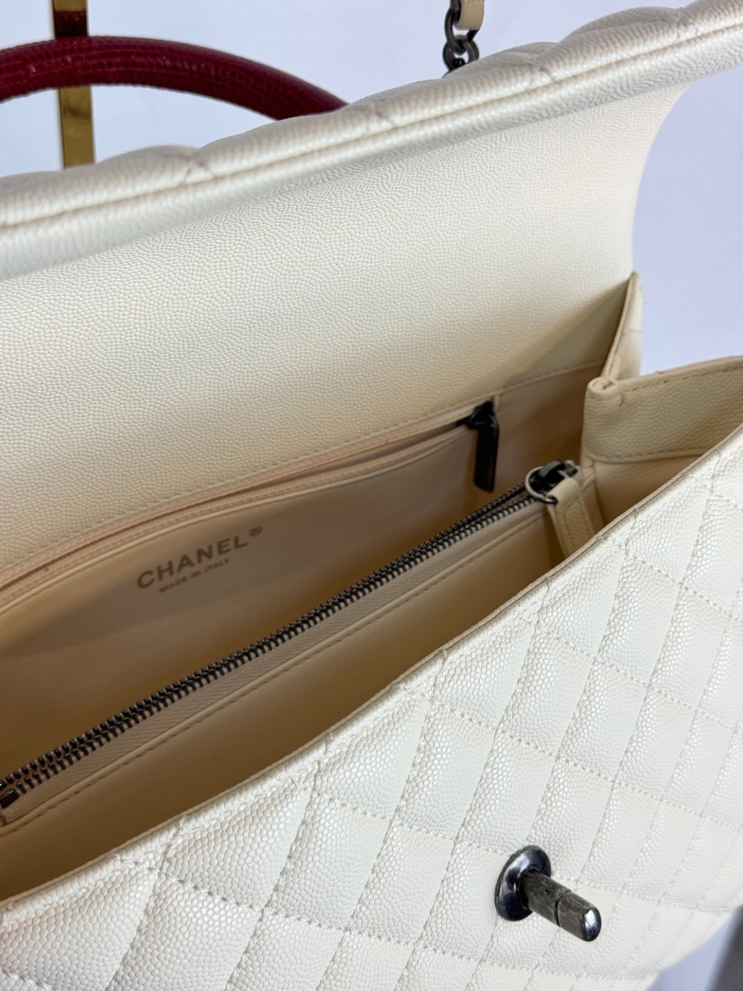 COMES WITH BOX - Chanel Cream Calfskin w/ Red Lizard Handle Coco Handle Flapbag Ruthenium