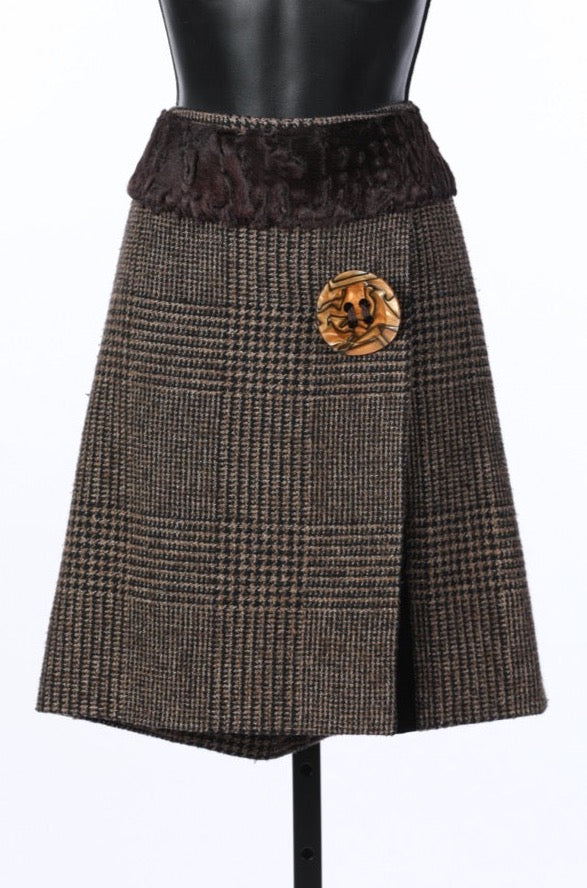 Dolce & Gabbana Brown Houndstooth Print Knee-Length Skirt w Giant Button Detail