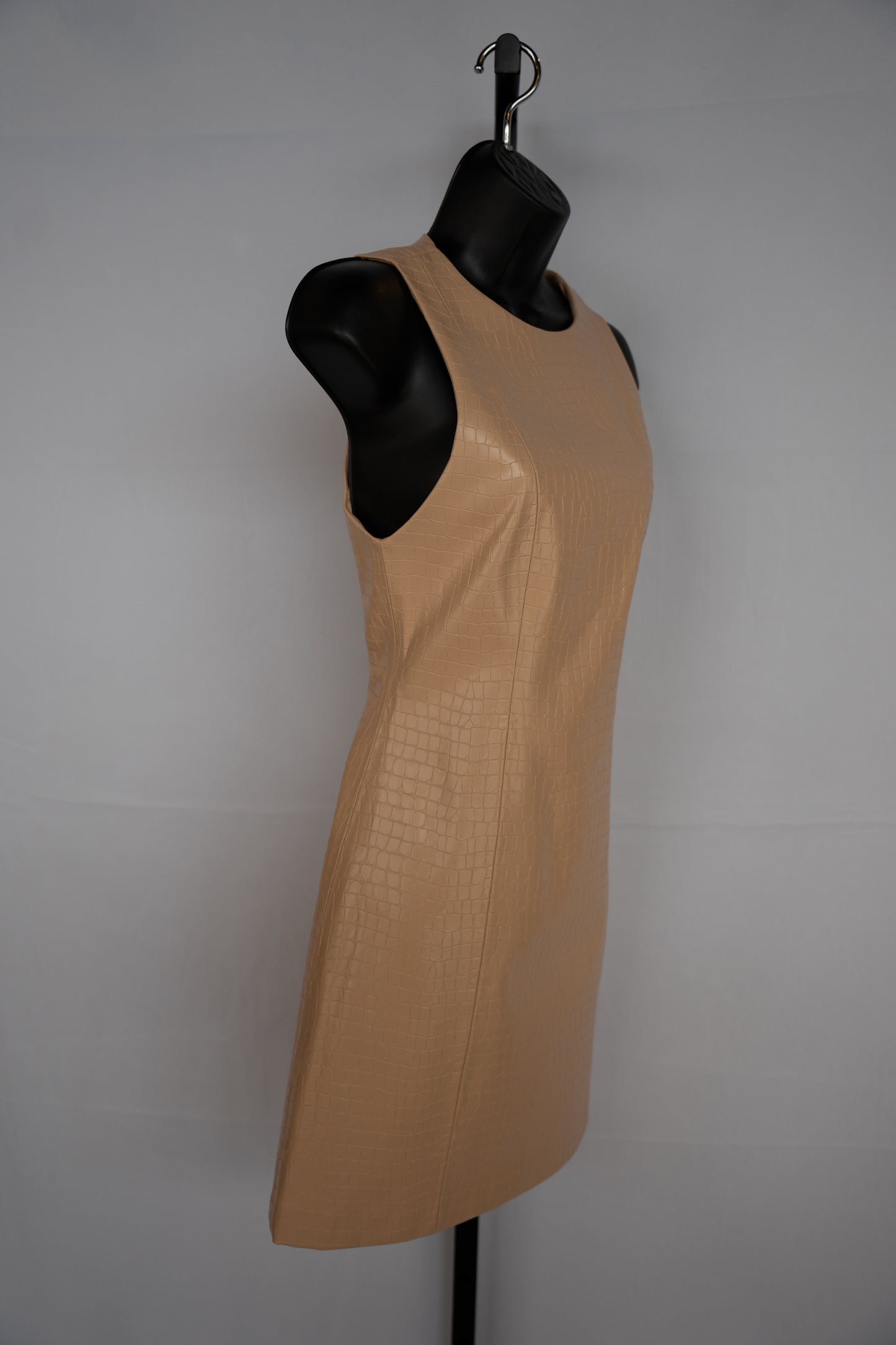 Alice + Olivia Faux Leather Nude-Beige Croc Print Sleeveless Fitted Knee-Length Dress
