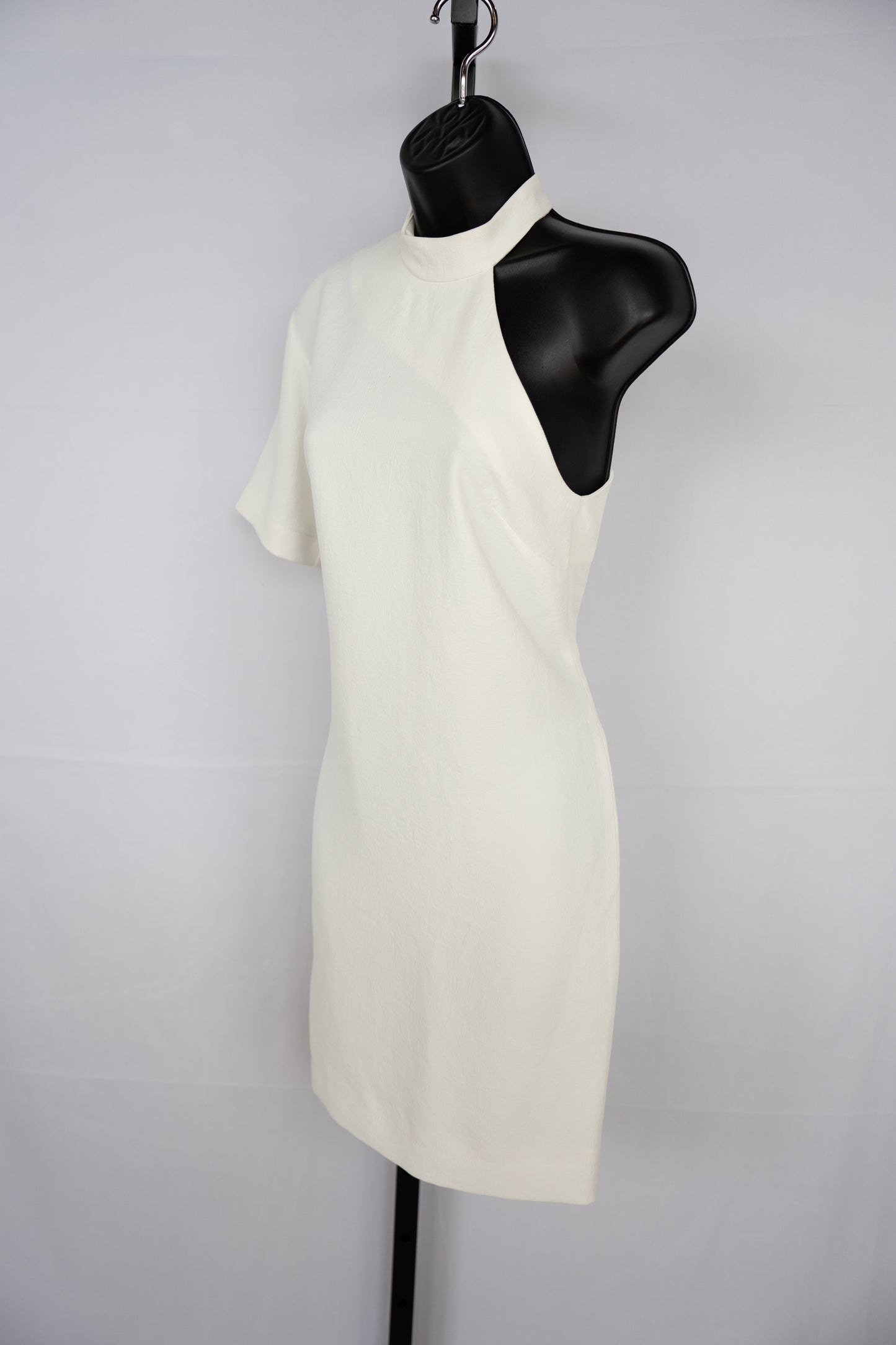 Nomia White Halter-Neck Single Short-Sleeve Knee-Length Dress