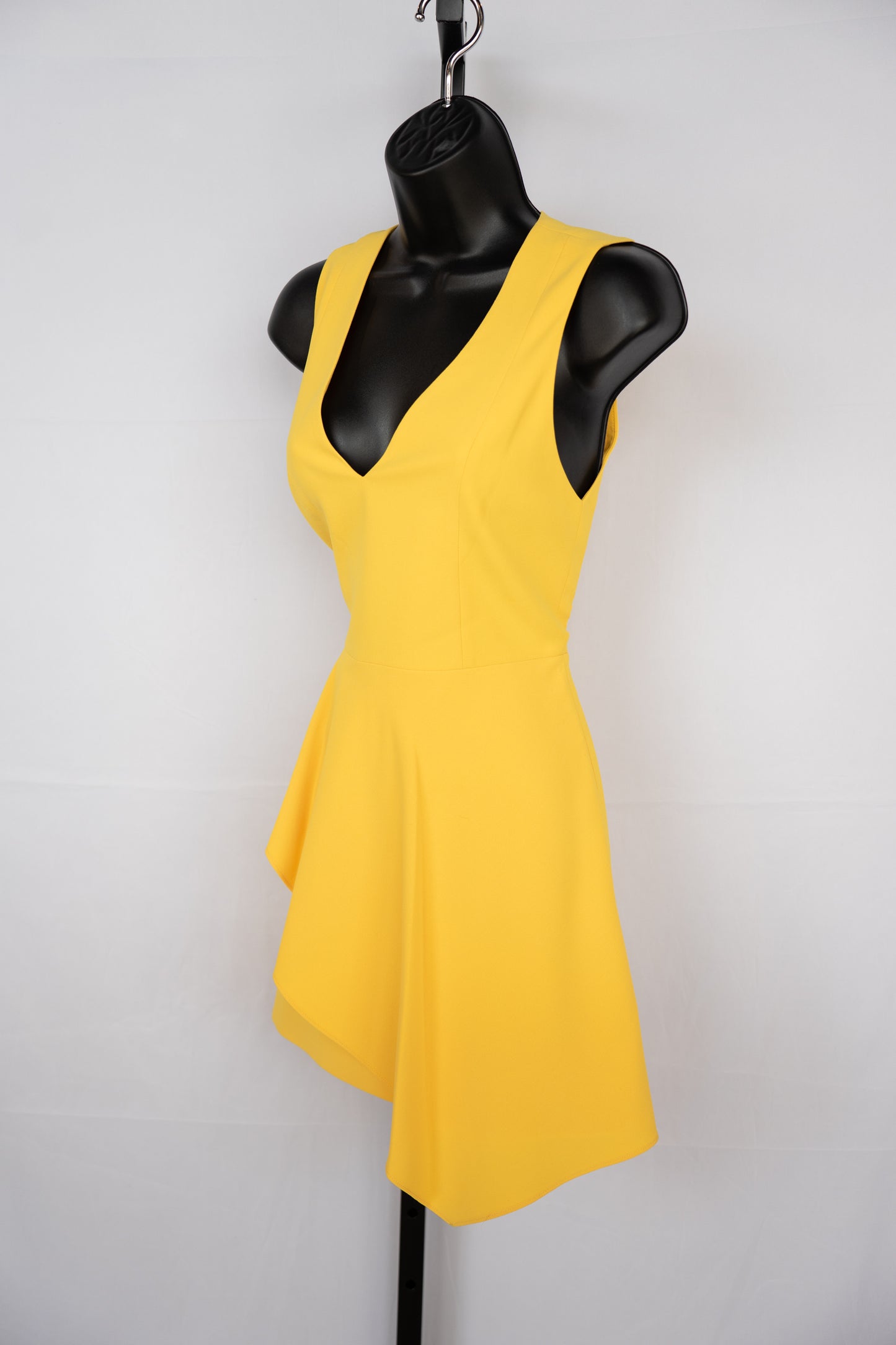 Alice + Olivia Yellow Sleeveless V-Neck Mini Dress w Layered Ruffle Hem