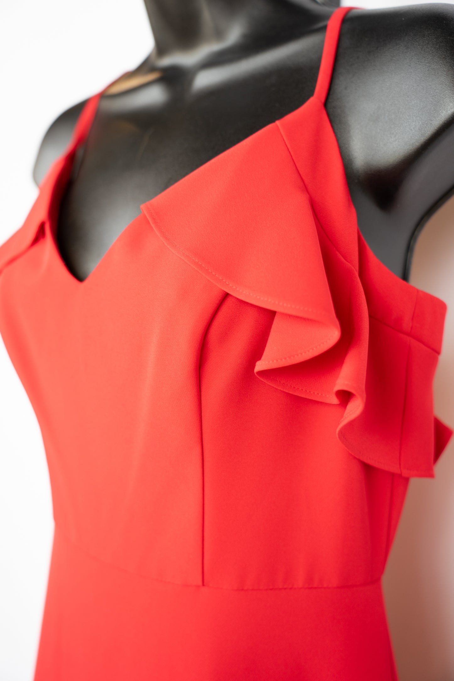 Aidan Mattox Red V-Neck Sleeveless High-Low Hem Full-Length Dress w Ruffle Detail