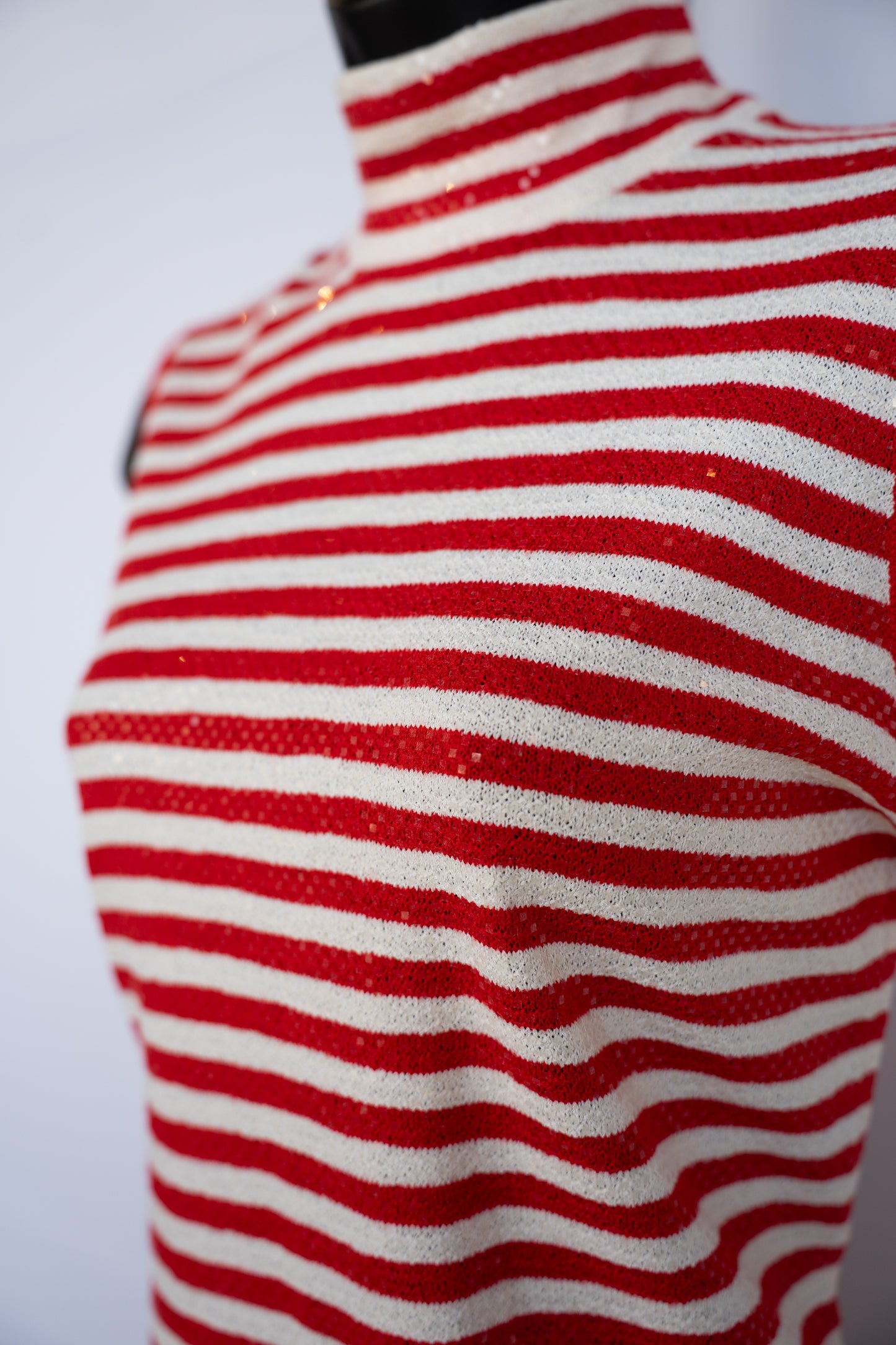 St. John Knit Red & White Stripe & Sequin Sleeveless Mock Neck Top
