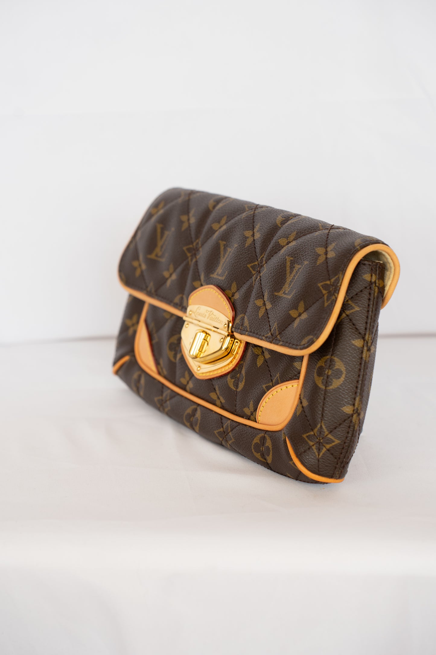 Louis Vuitton Brown Monogram Coated Canvas Etoile Clutch