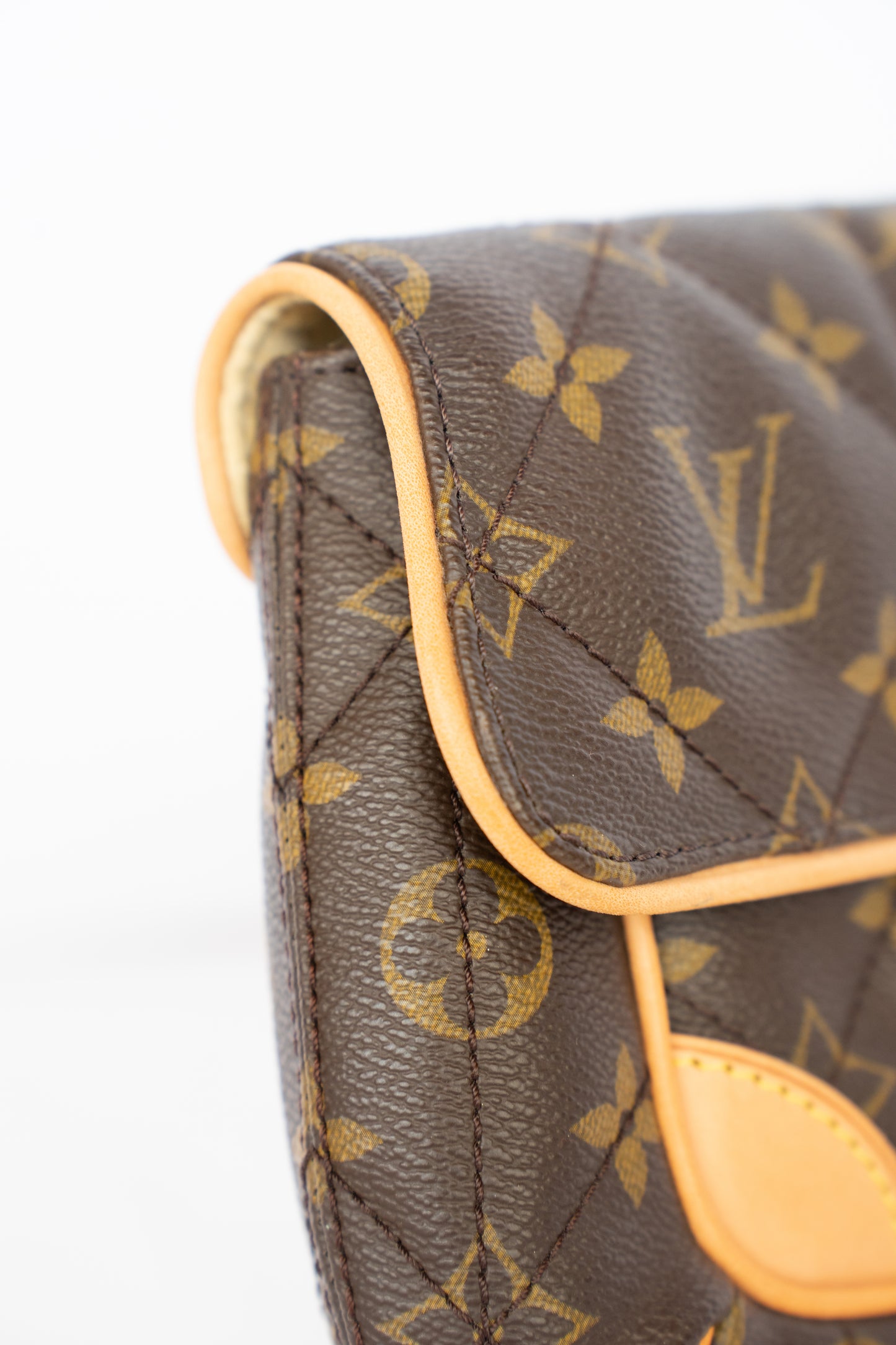 Louis Vuitton Brown Monogram Coated Canvas Etoile Clutch