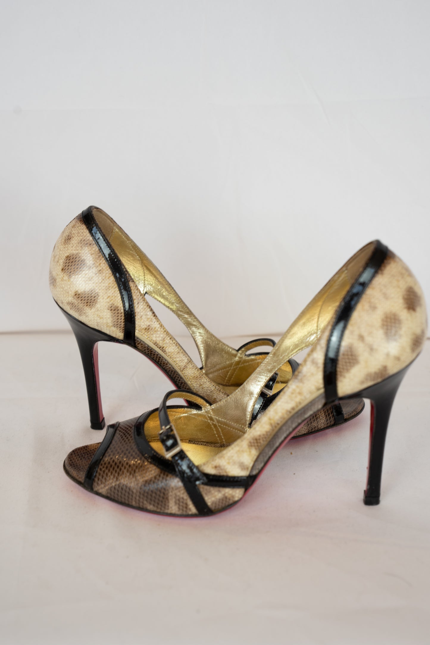 Luciano Padovan Ombre Brown Snakeskin Peep Toe Buckle Strap Pumps w Black Trim