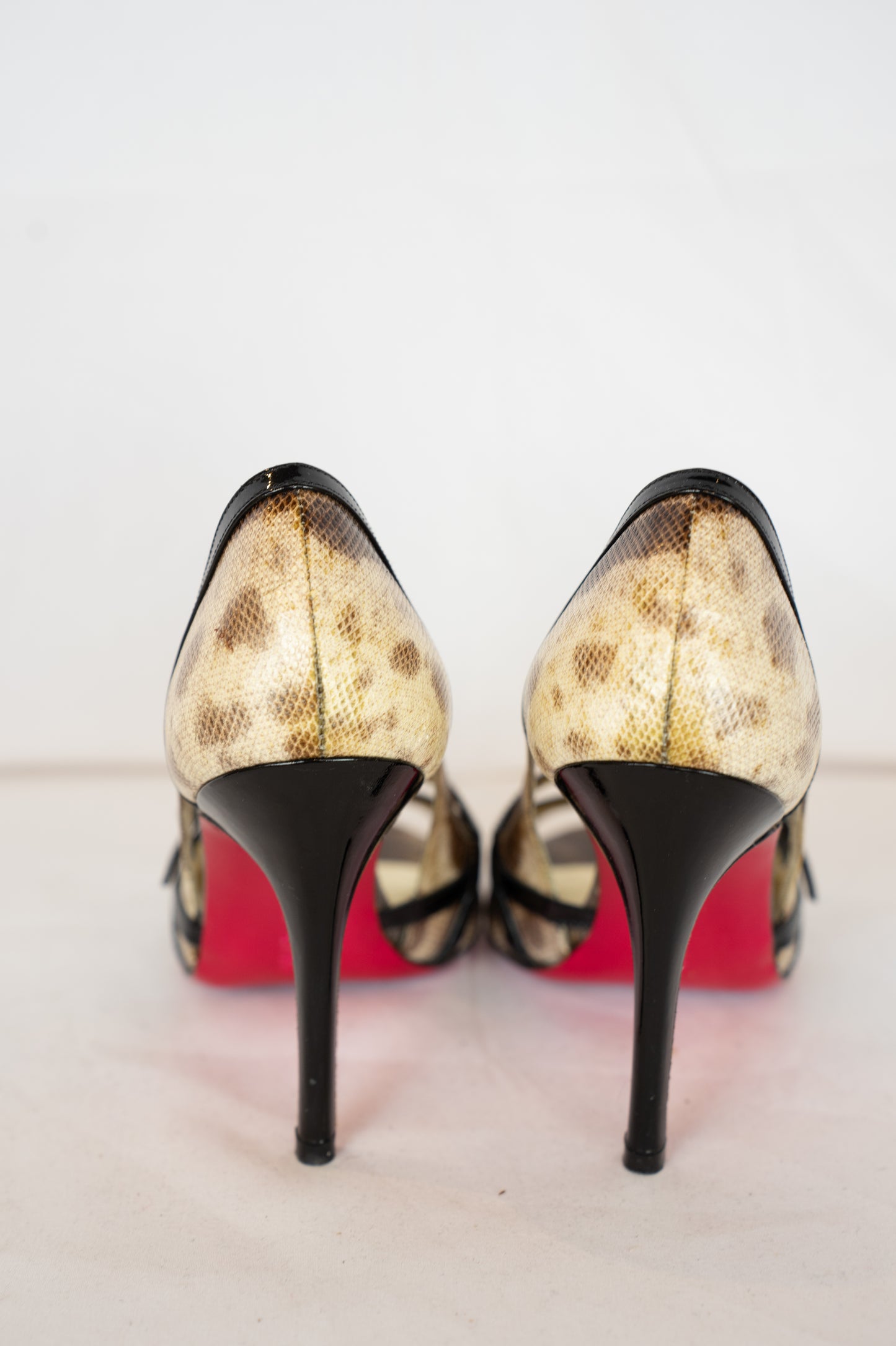 Luciano Padovan Ombre Brown Snakeskin Peep Toe Buckle Strap Pumps w Black Trim