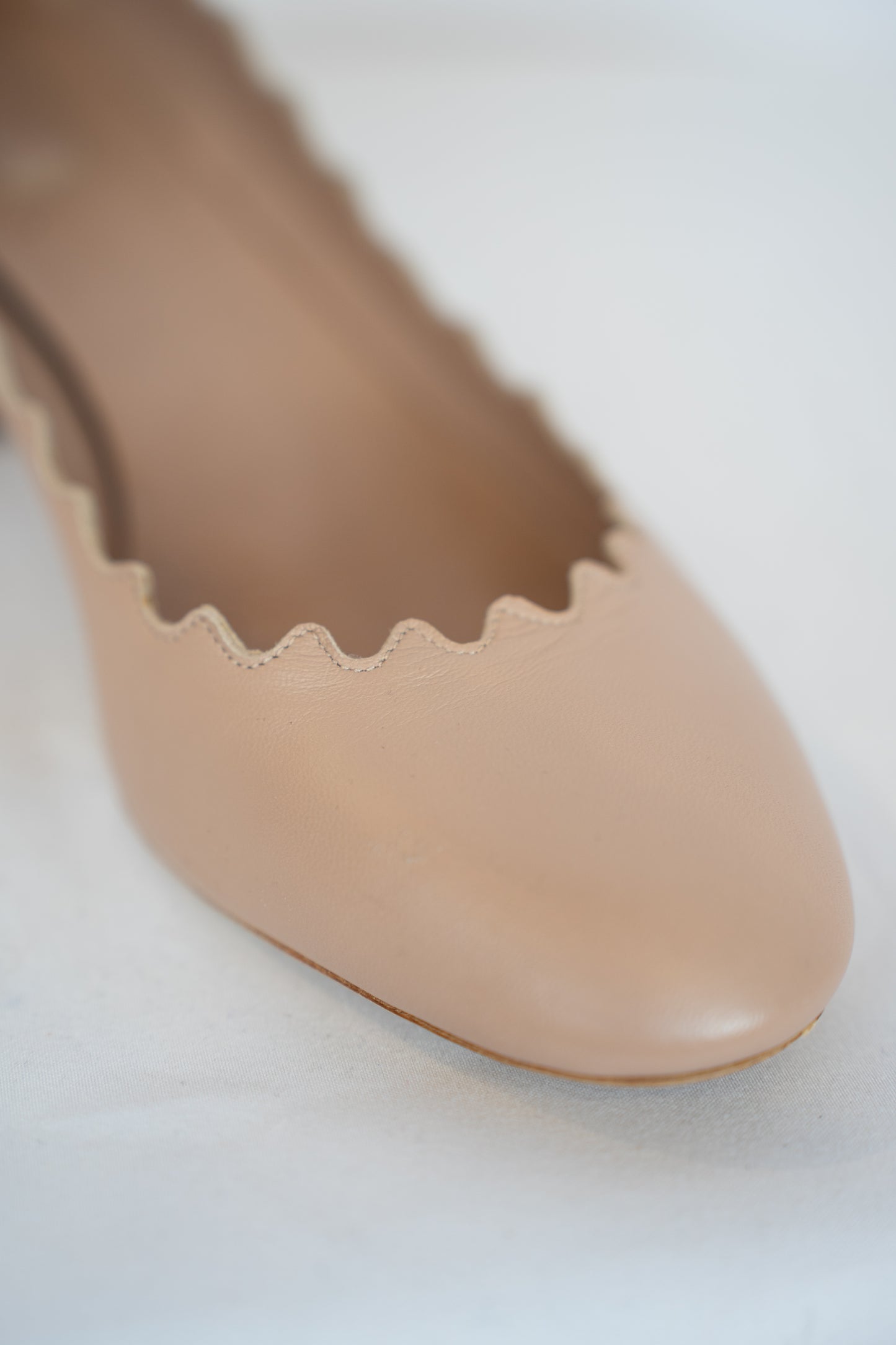 Chloe Leather Scalloped Chunk Heel Round Toe Pumps