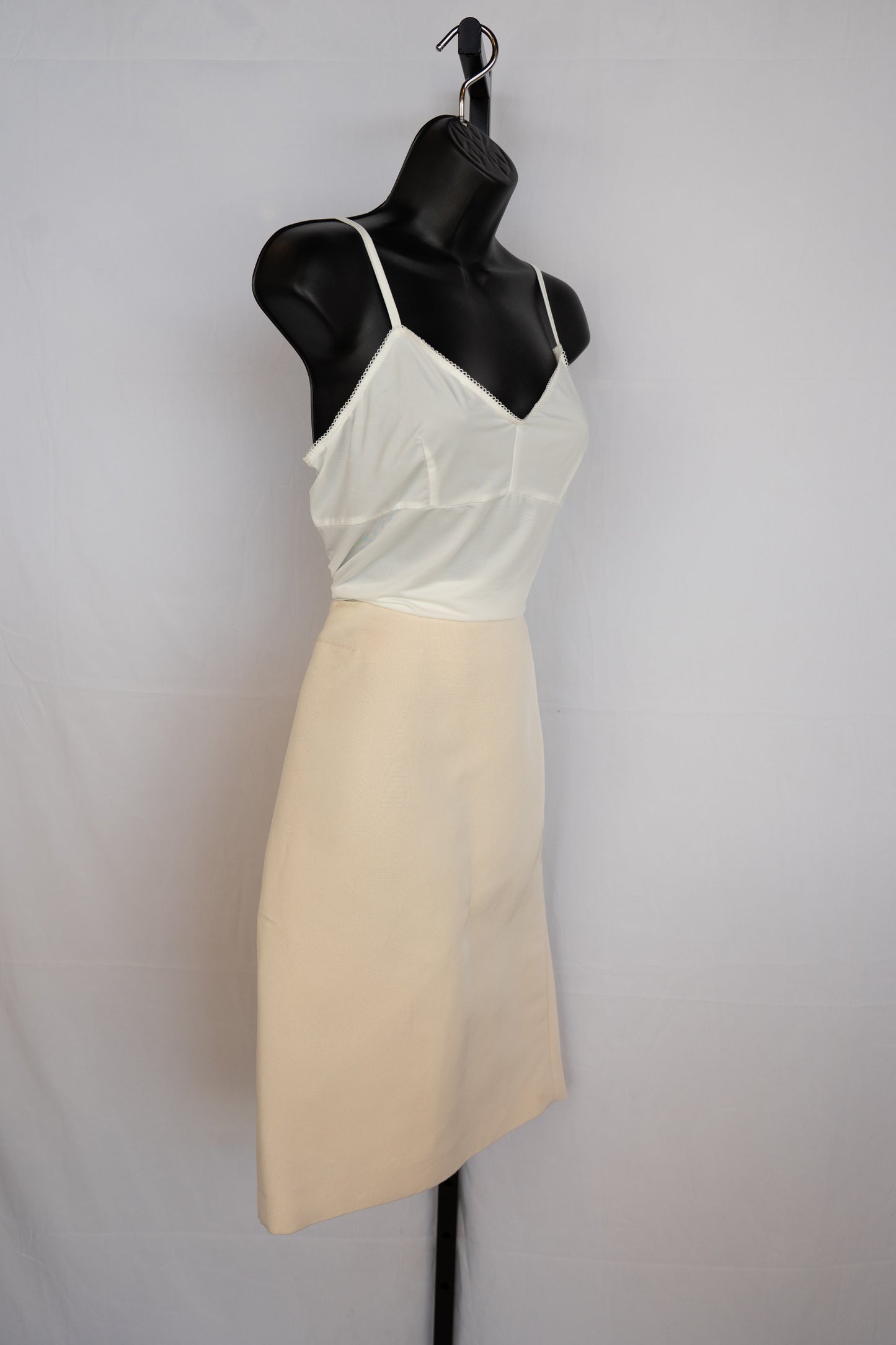 Gucci Cream Knee-Length Silk Pencil Skirt