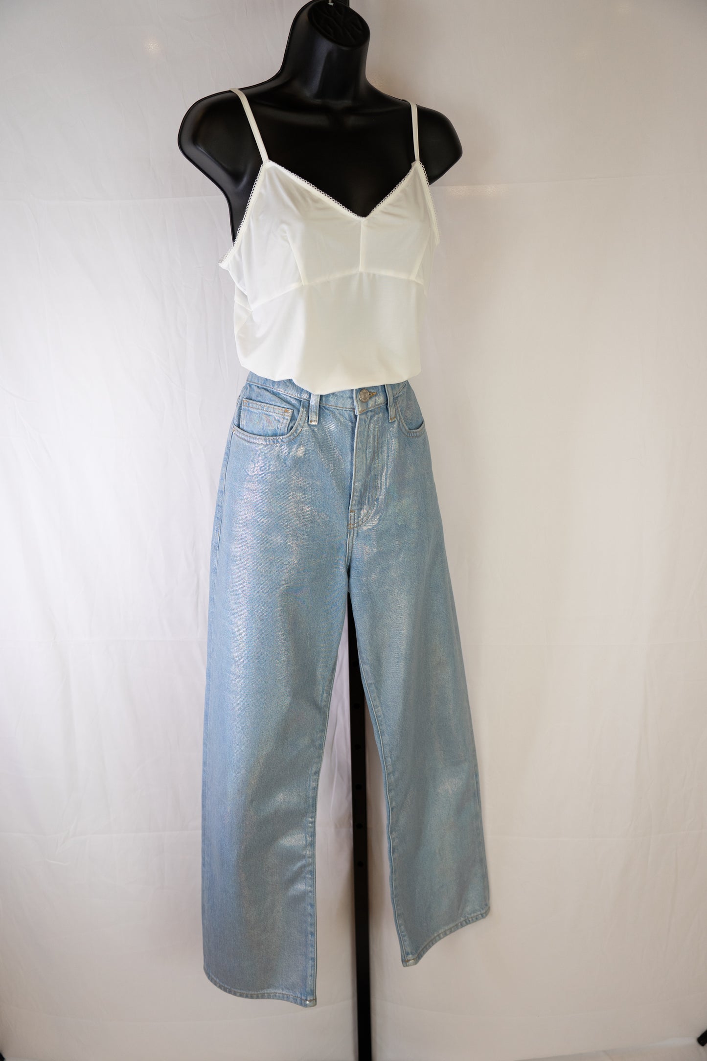 Frame Light Denim Le Jane Crop Metallic Wax Jeans