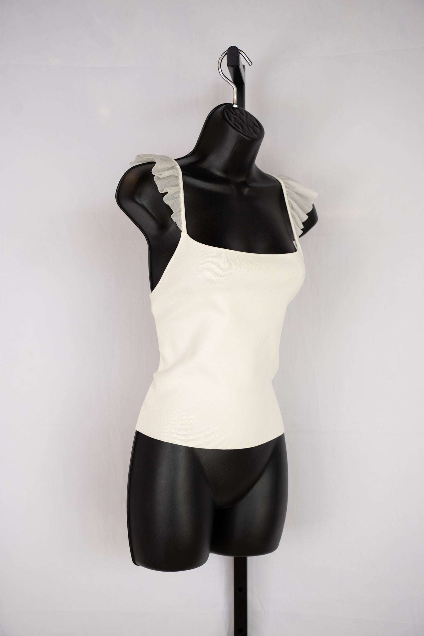Alice + Olivia Cream White Ribbed Tank Top w Ruffle Straps