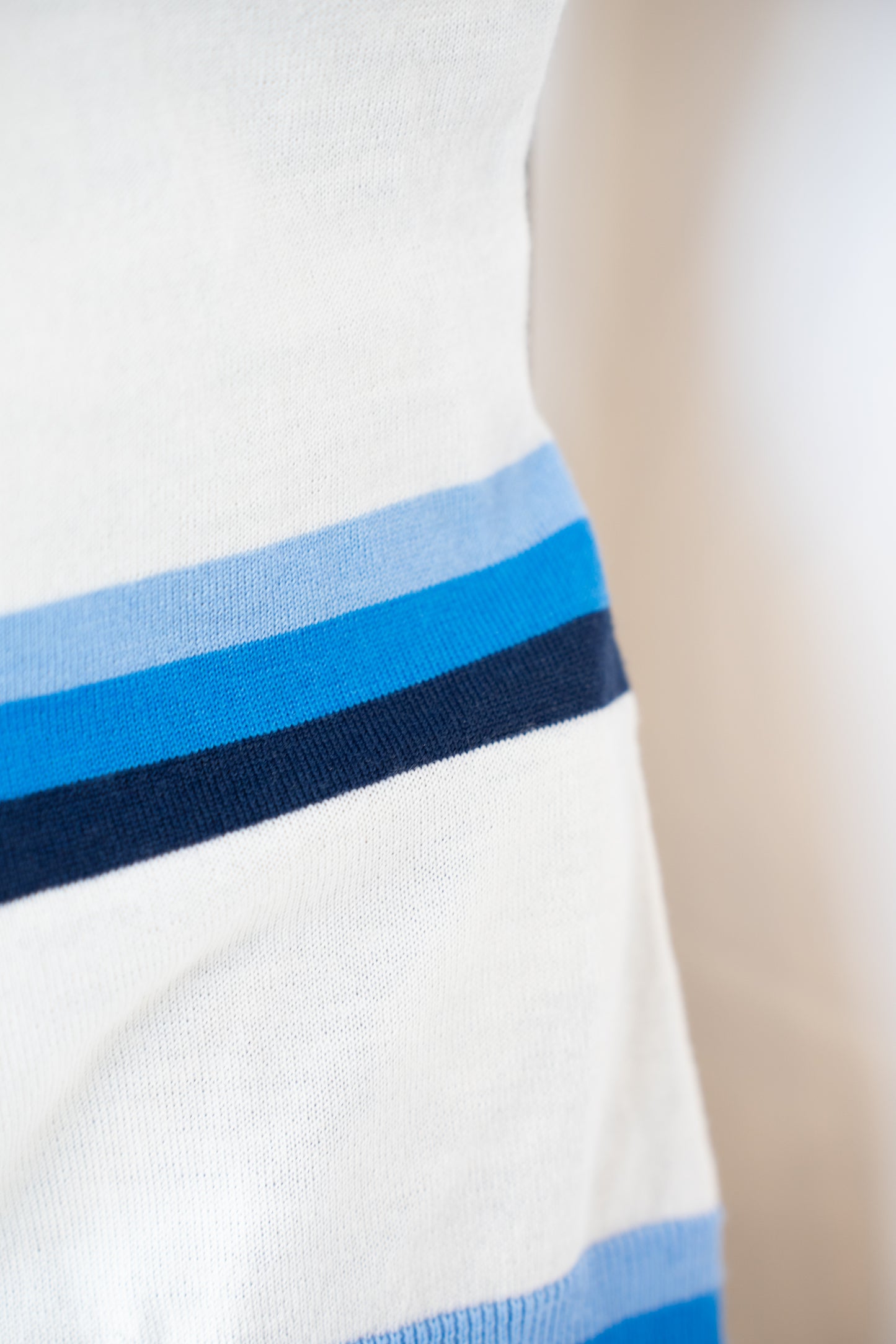 G/Fore White & Blue Striped Sleeveless Mock Neck Top