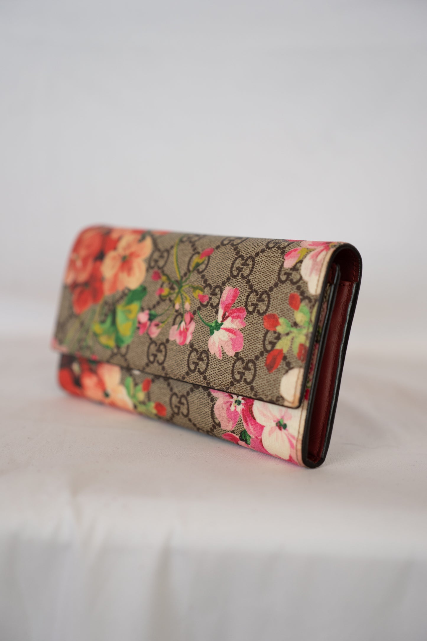 COMES WITH BOX -Gucci GG Blooms Monogram Long Bifold Button Wallet