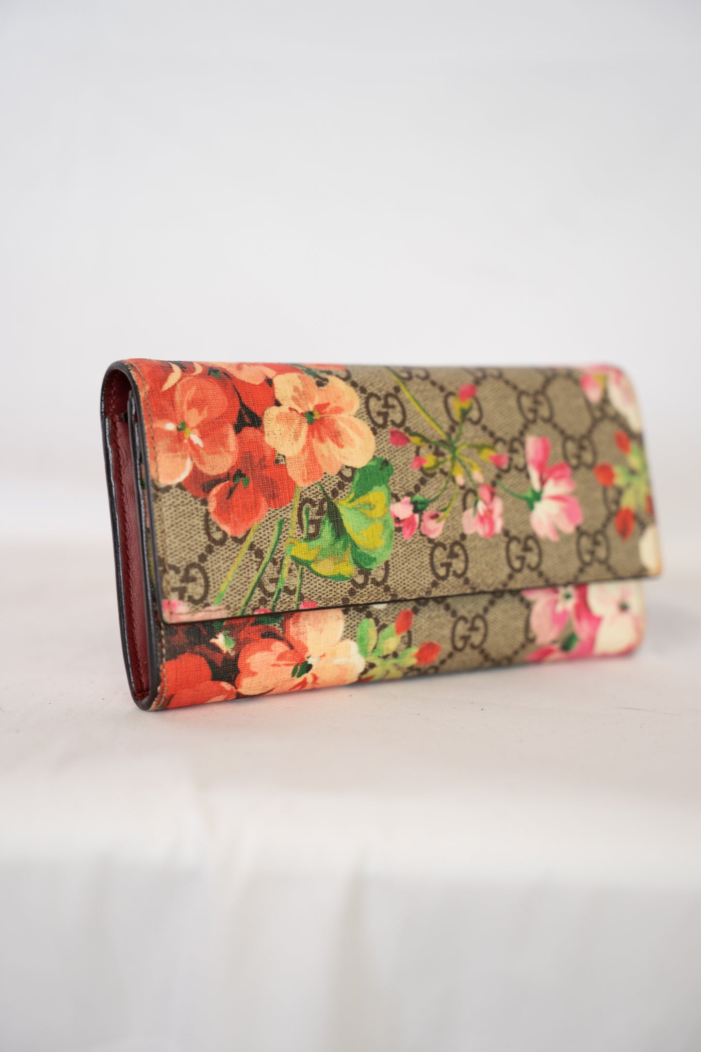 COMES WITH BOX -Gucci GG Blooms Monogram Long Bifold Button Wallet