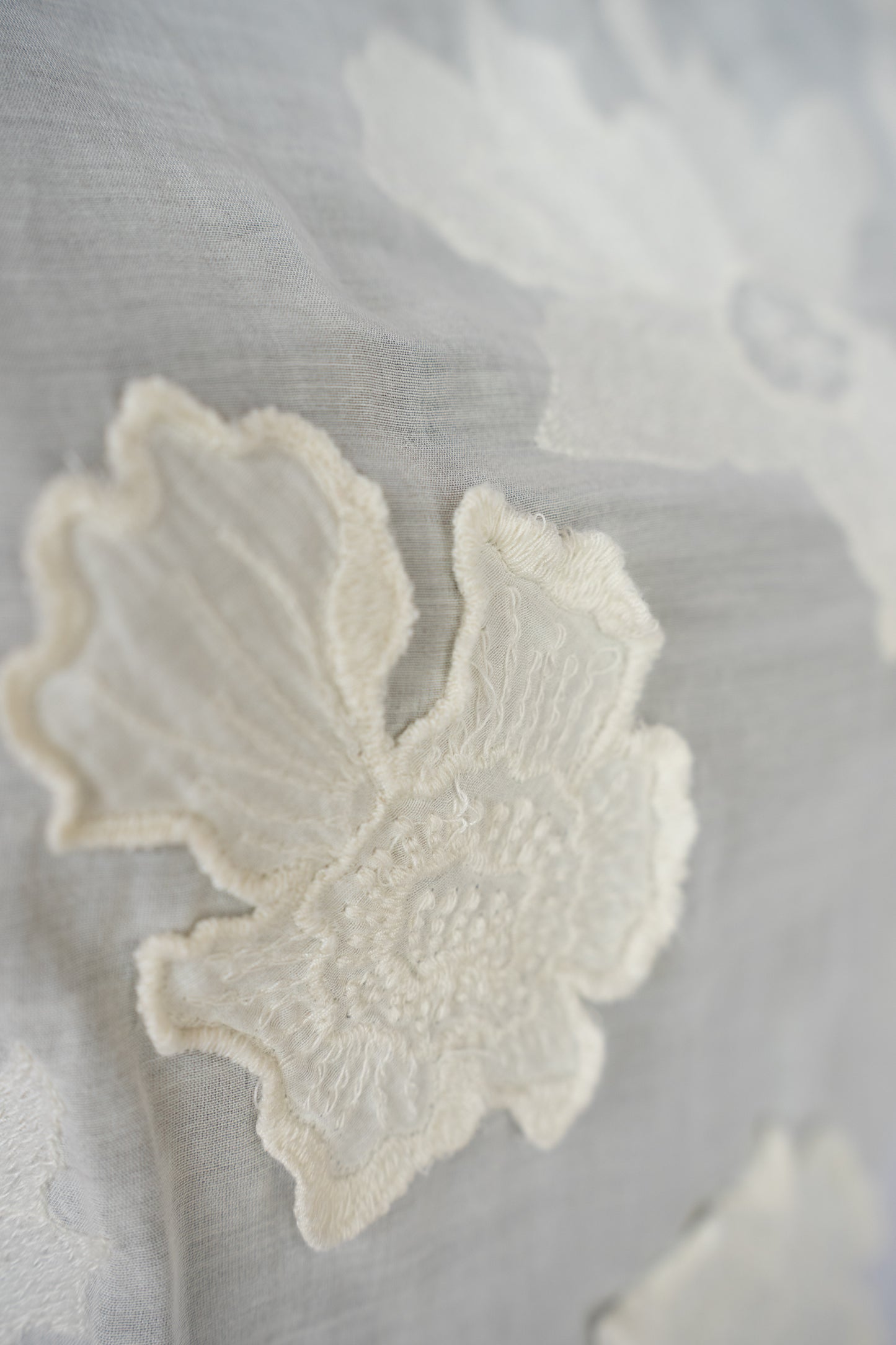 Chelsea28 Cream White Floral Embroidery Tank Top