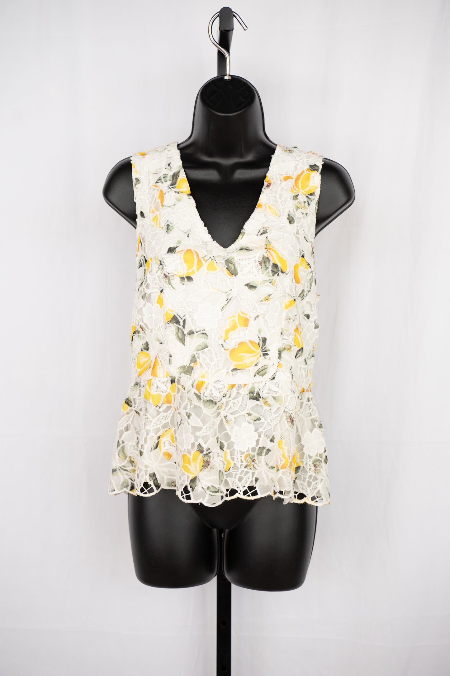 White House Black Market White Crochet Yellow Floral Sleeveless Ruffle Tank