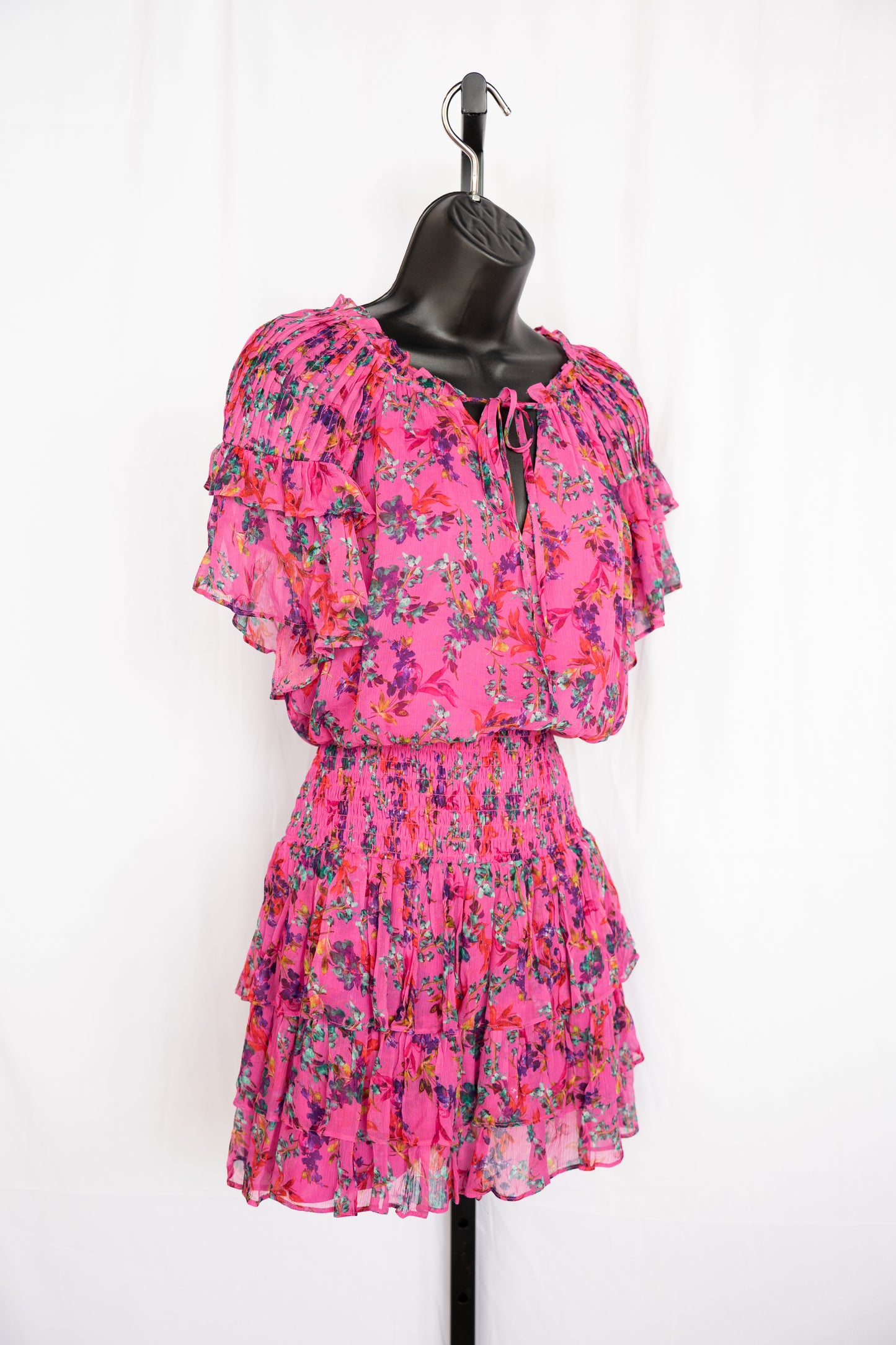 Gilner Farrar Pink w Multicolor Floral Short Flutter Sleeve Smocked Knee-Length Dress