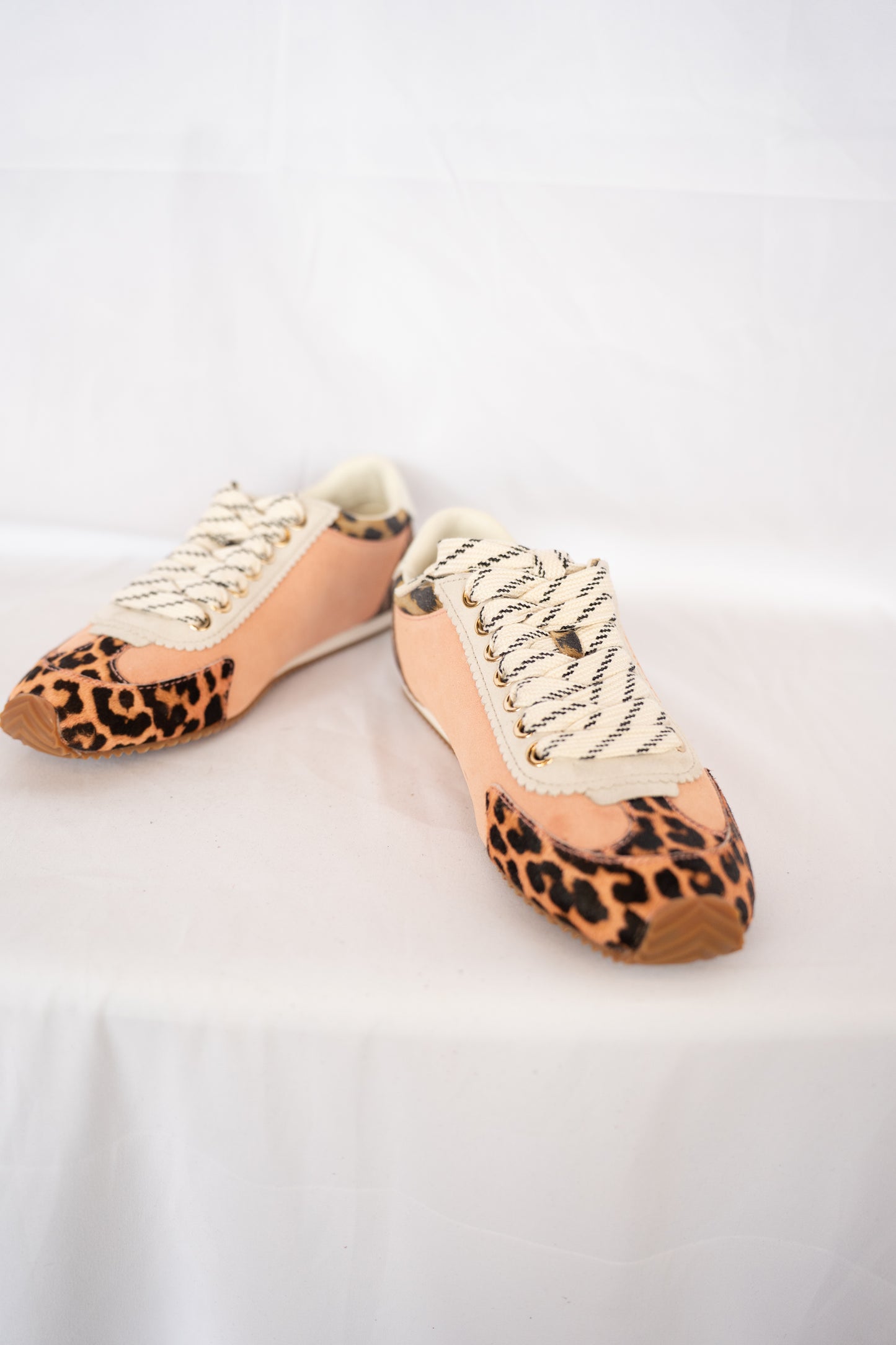 Kurt Geiger Pink Leopard Print Zebra Low Rise Sneakers w Logo