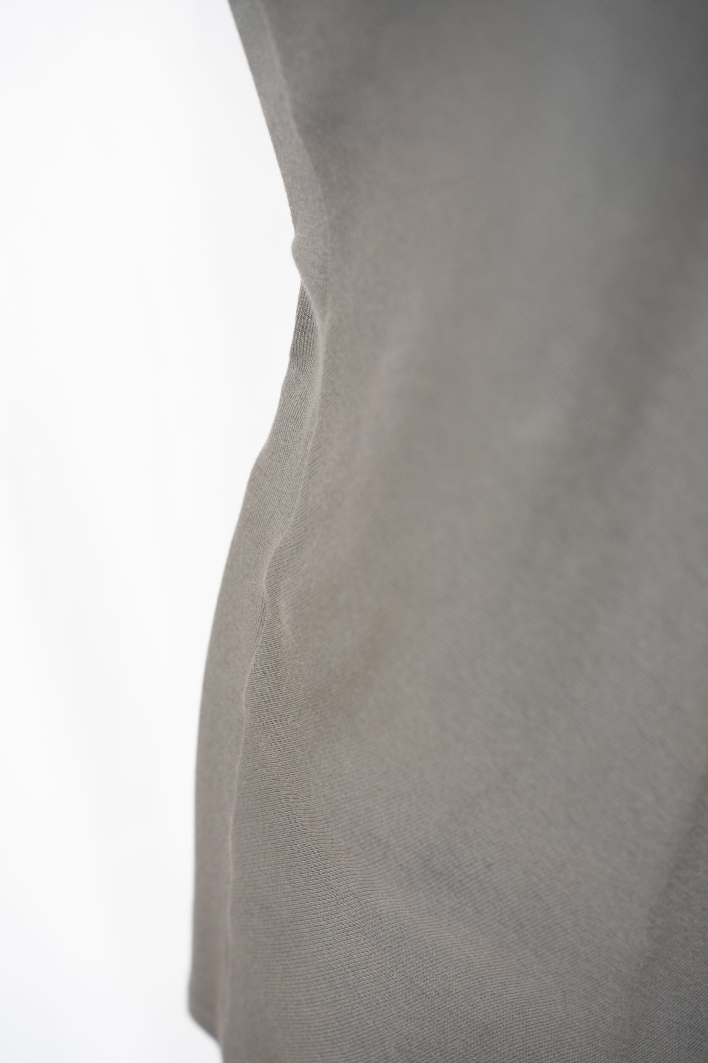 Brunello Cucinelli Grey V-Neck Signature Bead Short Sleeve Top