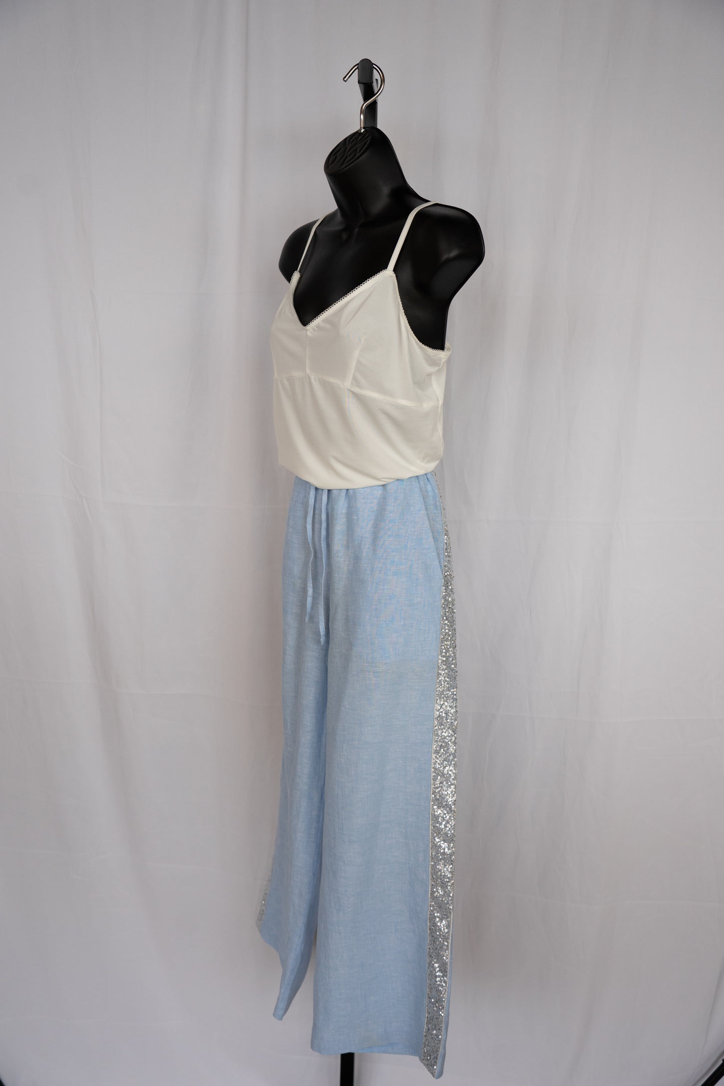 Saks Fifth Avenue Linen Light Blue w Side Silver Sequin Relaxed Fit Pants