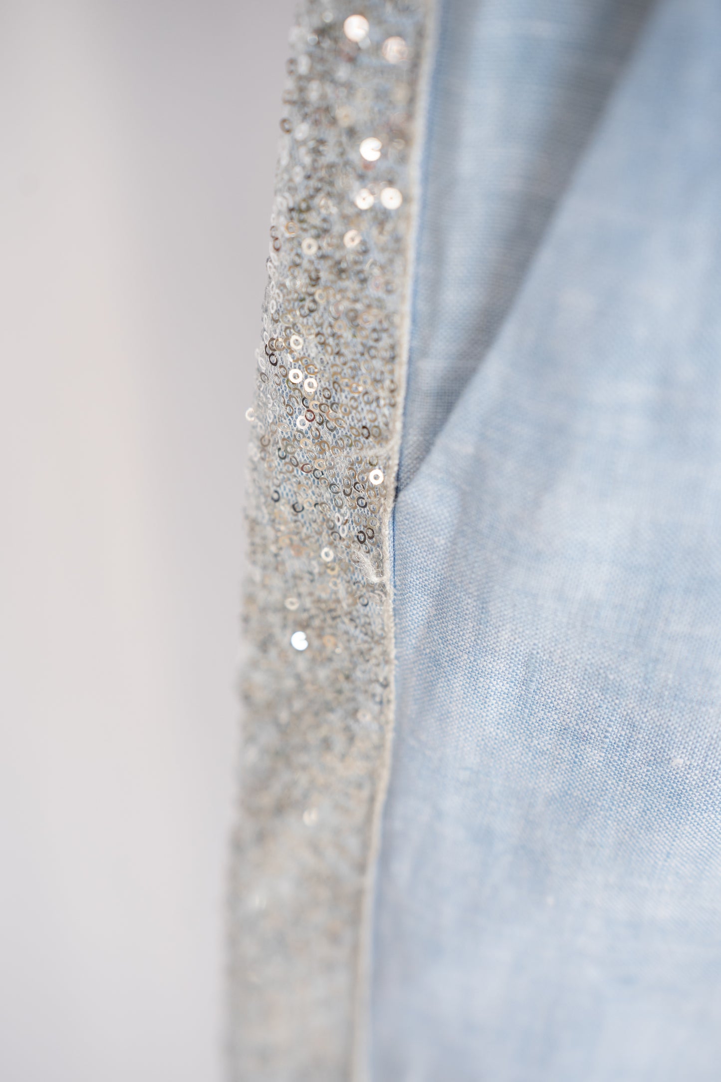 Saks Fifth Avenue Linen Light Blue w Side Silver Sequin Relaxed Fit Pants