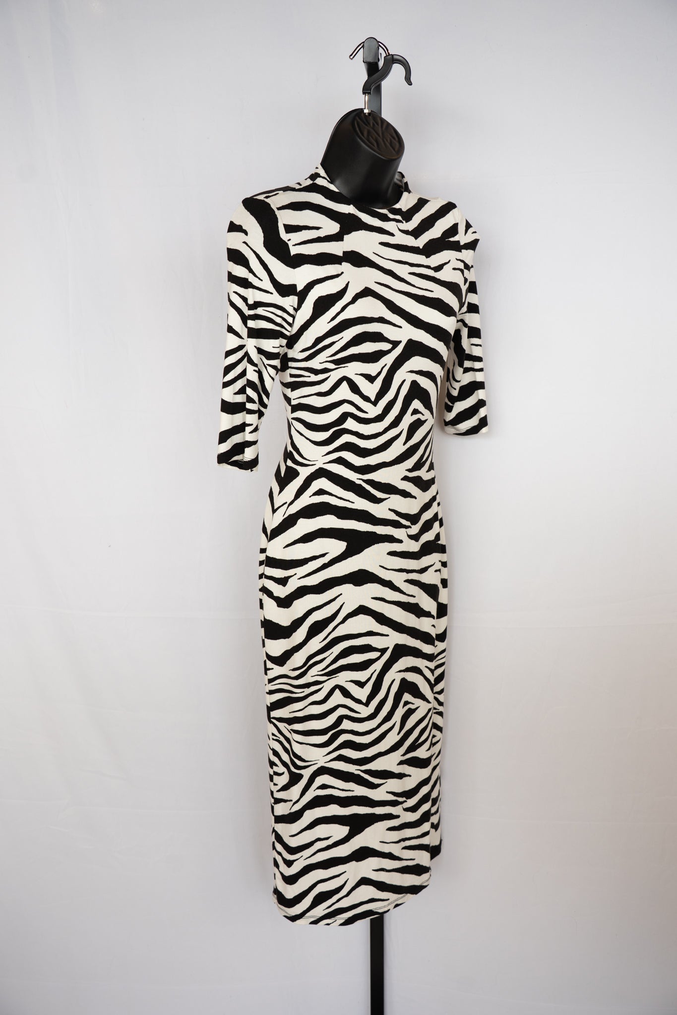 Alice + Olivia Black White Zebra Print High-Neck 1/2 Sleeve Midi Dress