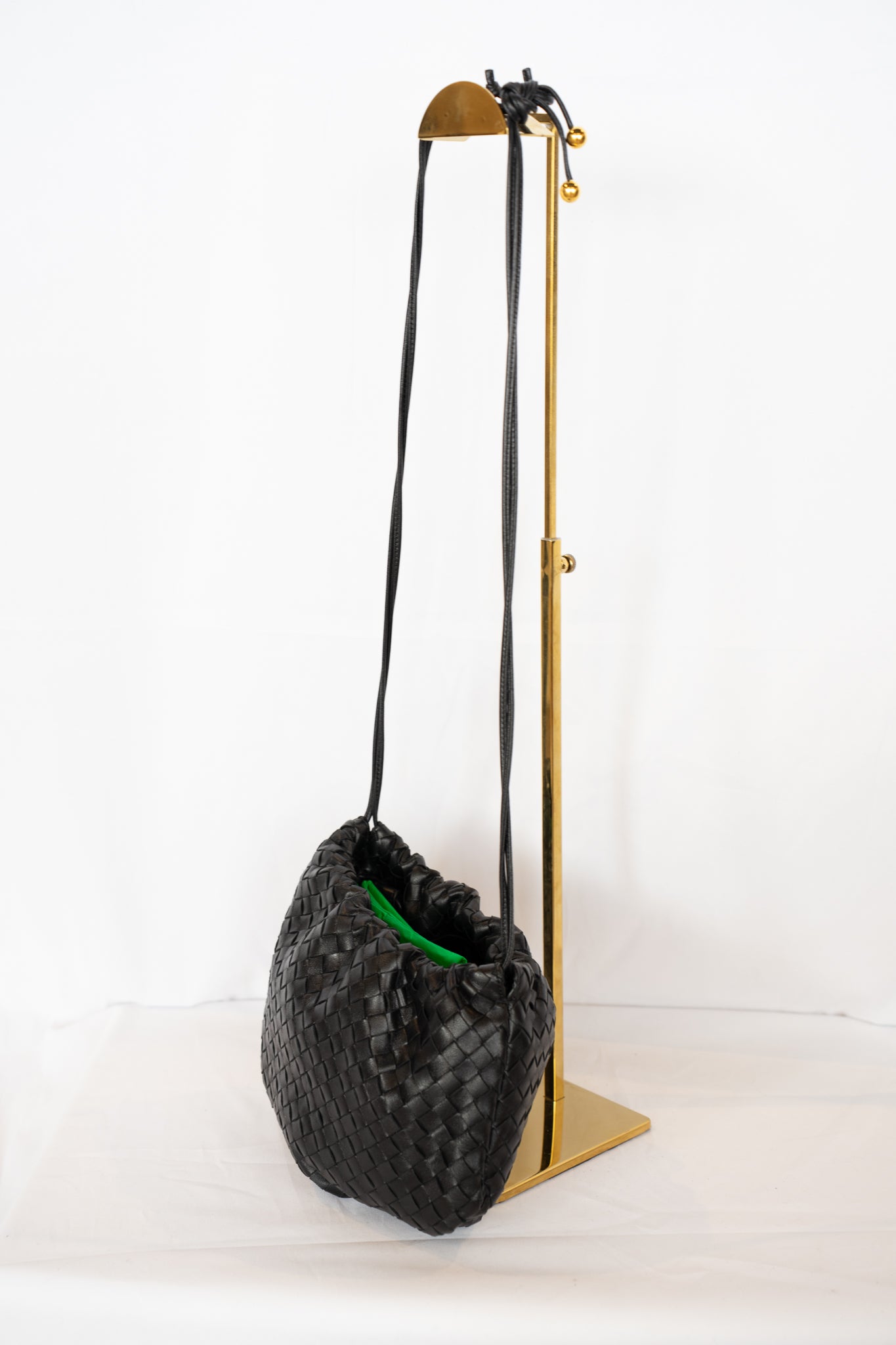 Bottega Veneta SM Black Leather Woven Convertible Bulb Bag w Dustbag