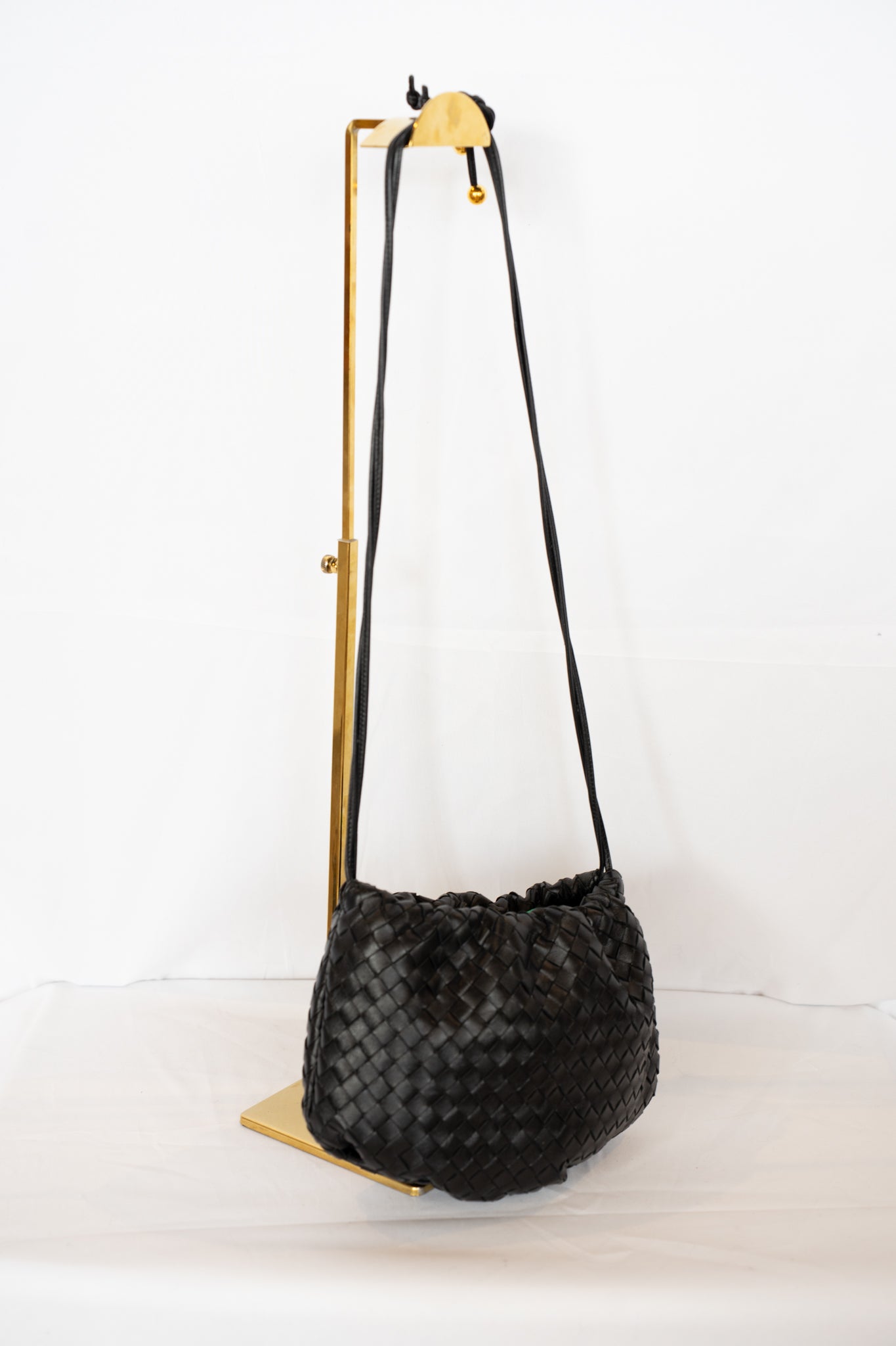 Bottega Veneta SM Black Leather Woven Convertible Bulb Bag w Dustbag