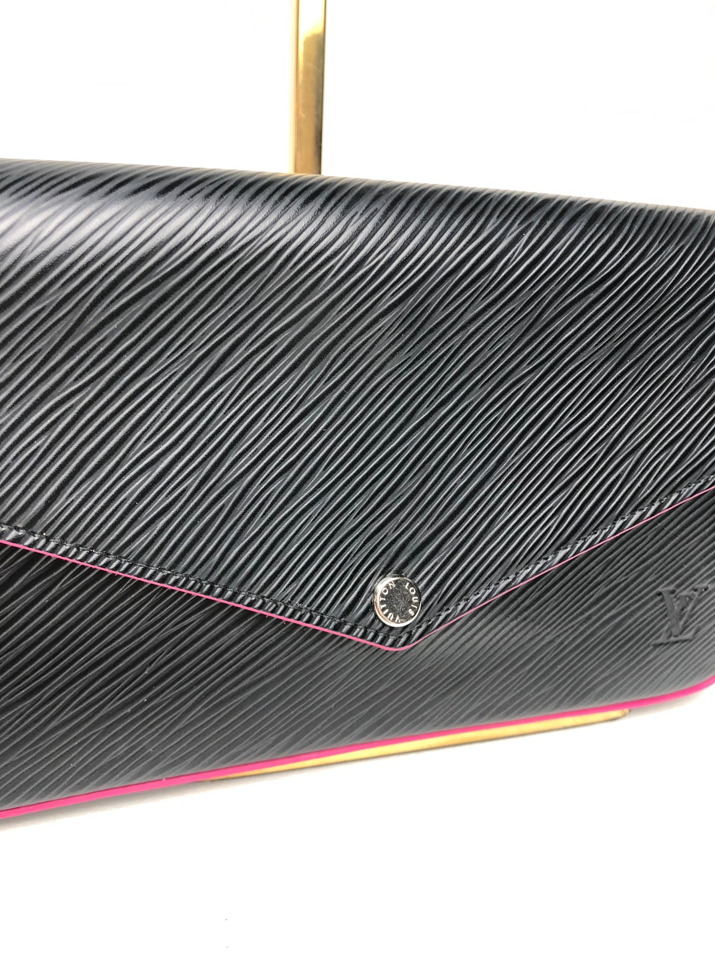 Comes w Box- Louis Vuitton Leather Black w Pink Trim Snap Closure Crossbody w Silver Chain