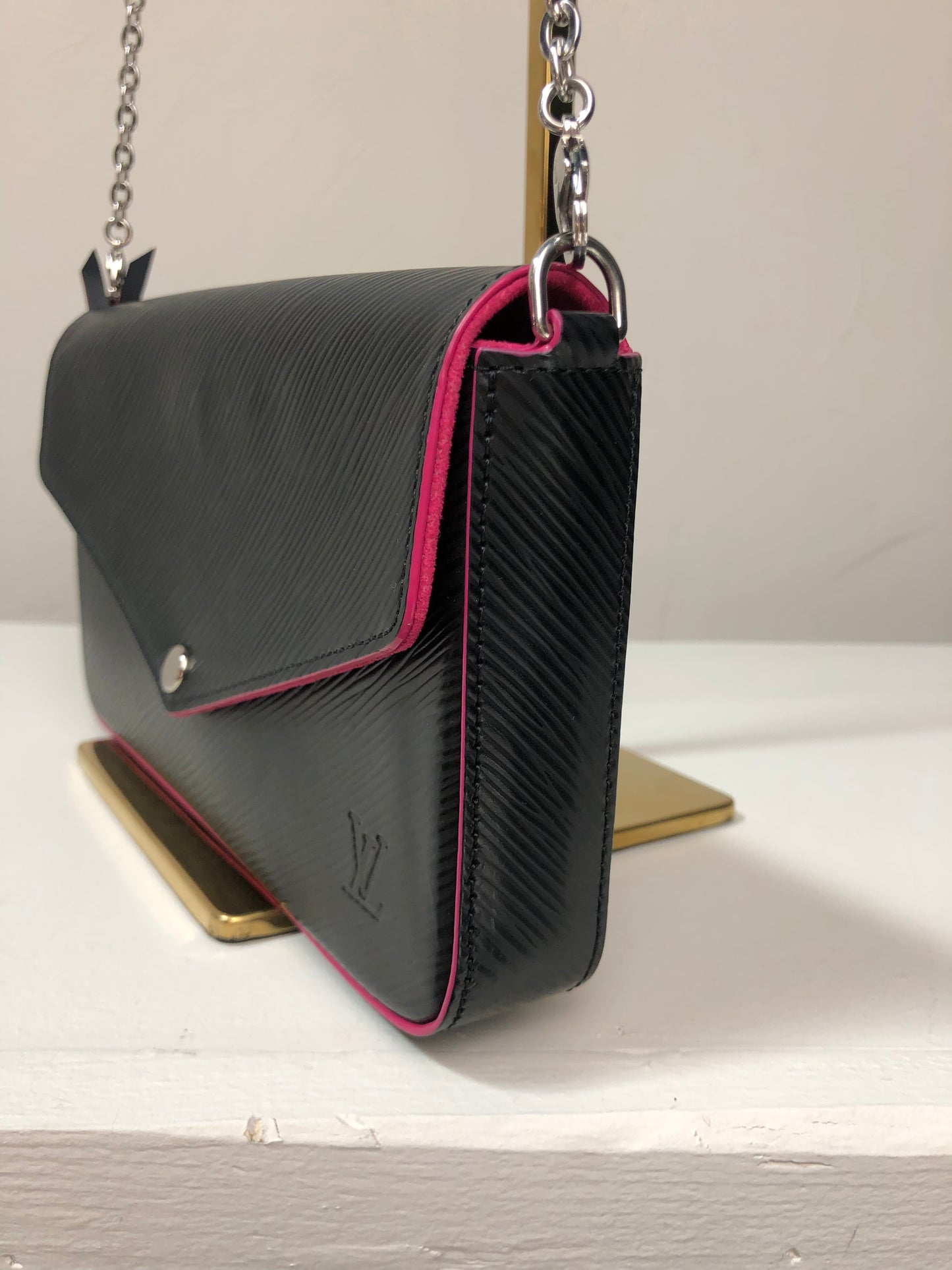 Comes w Box- Louis Vuitton Leather Black w Pink Trim Snap Closure Crossbody w Silver Chain
