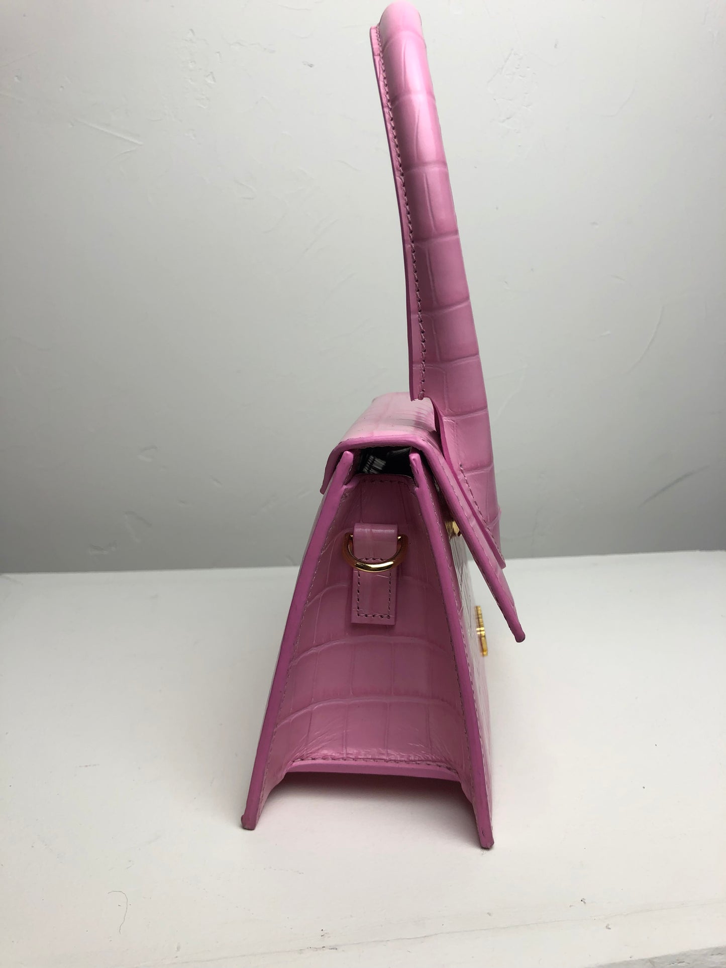 Jacquemus Pink Croc Medium Chiquito