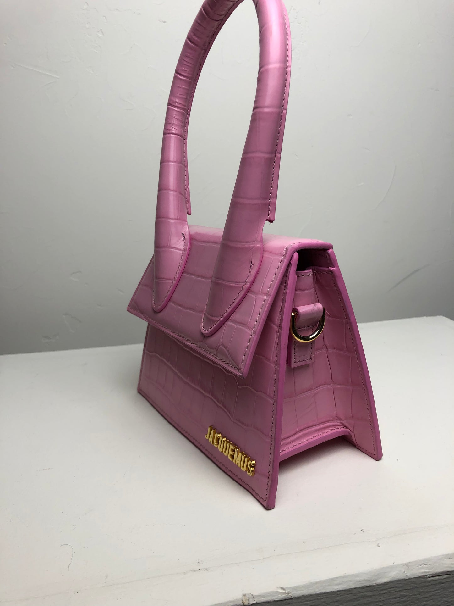 Jacquemus Pink Croc Medium Chiquito
