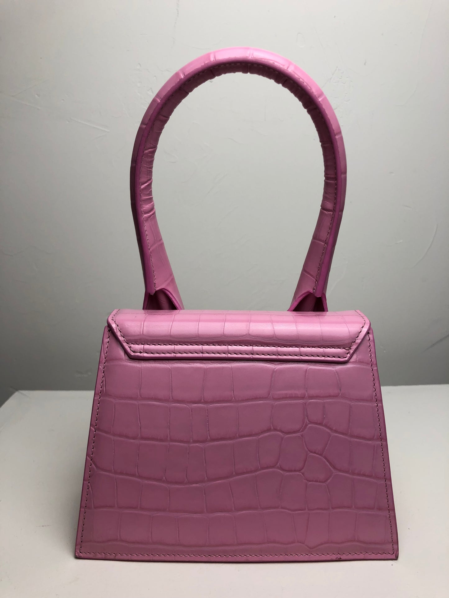Jacquemus Pink Croc Medium Chiquito