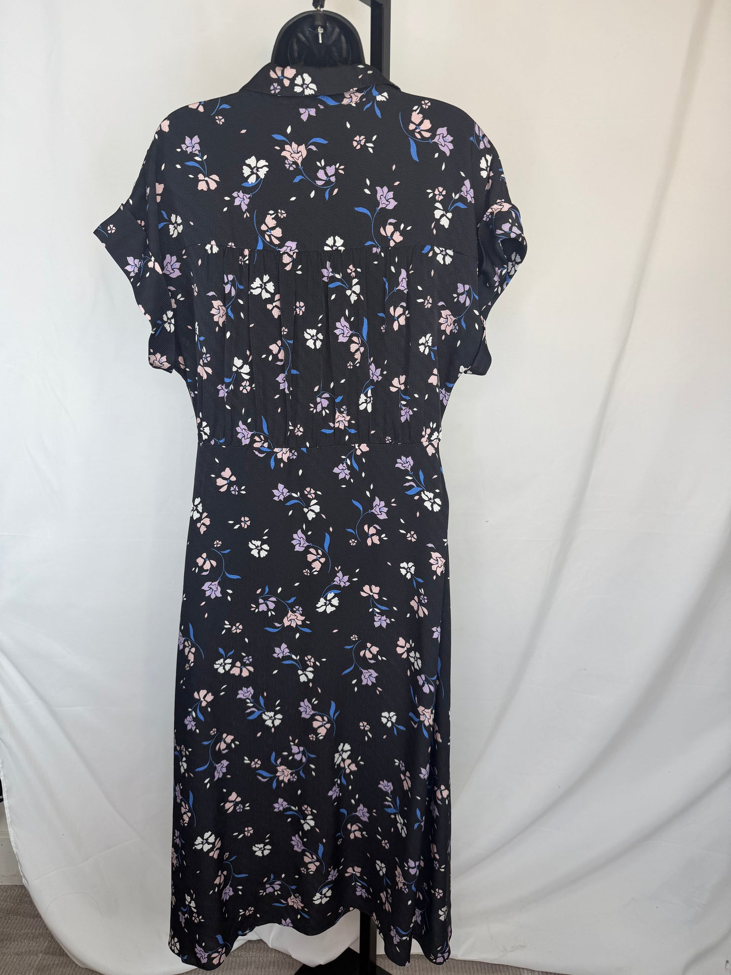 Veronica Beard Black Purple Floral Short Sleeve Button Ruffle Midi Dress