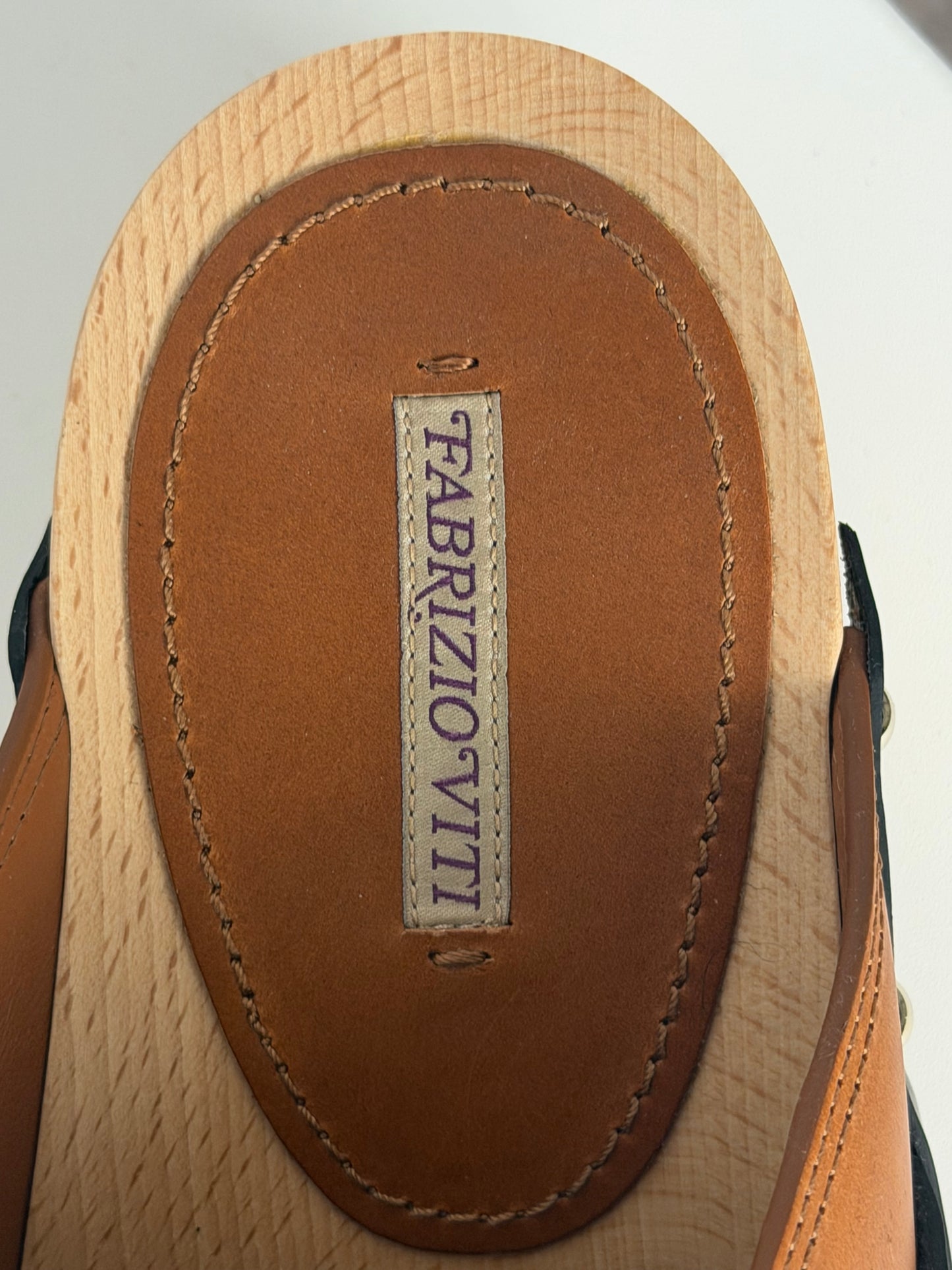Fabrizio Viti Leather Brown Black Trim Daisy Clogs w Wood Base
