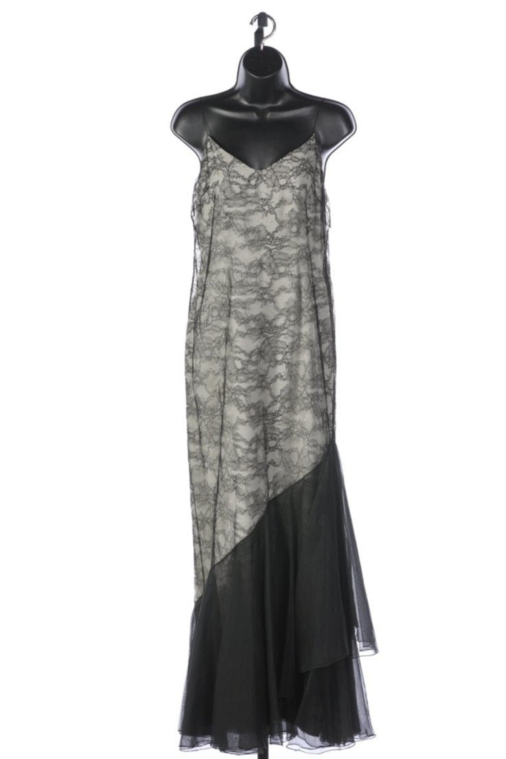 Chanel Boutique Black Lace Sleeveless Full-Length Dress with Chiffon Flare Hem Chanel Boutique Black Lace Sleeveless Full-Length Dress with Chiffon Flare Hem