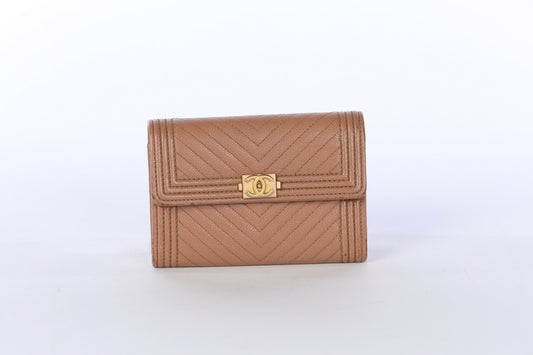 COMES WITH BOX - 2018 Chanel Nude "Boy" Wallet with Chevron Quilting