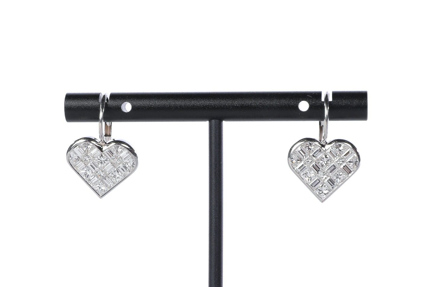 18k White Gold Danging Diamond Heart Earrings