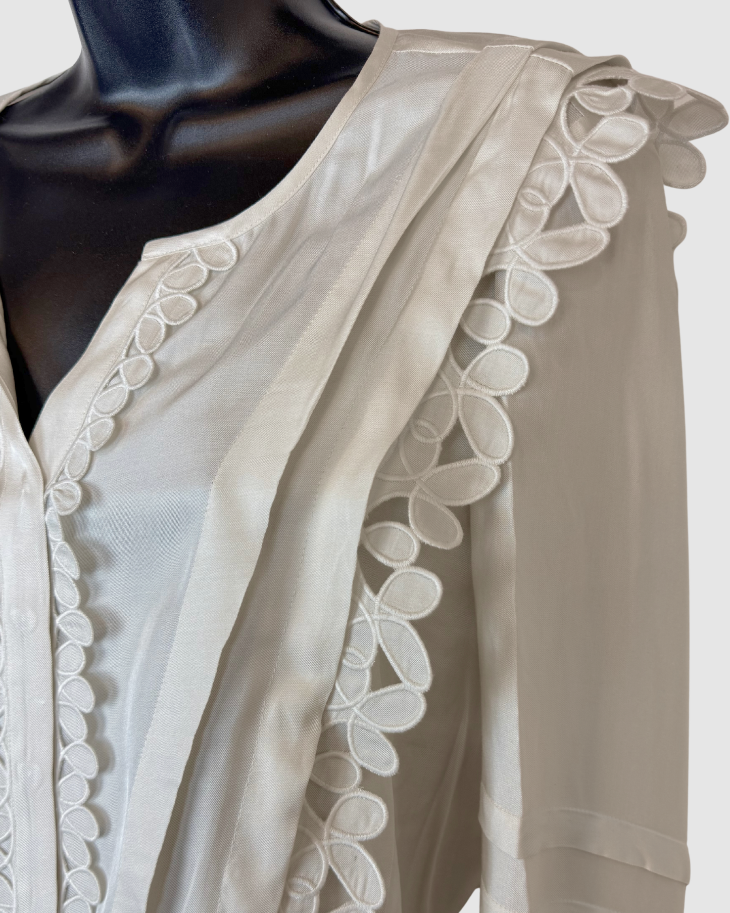 Rebecca Taylor Silk Pearl White Embroidered & Pleat Long Sleeve Button Blouse