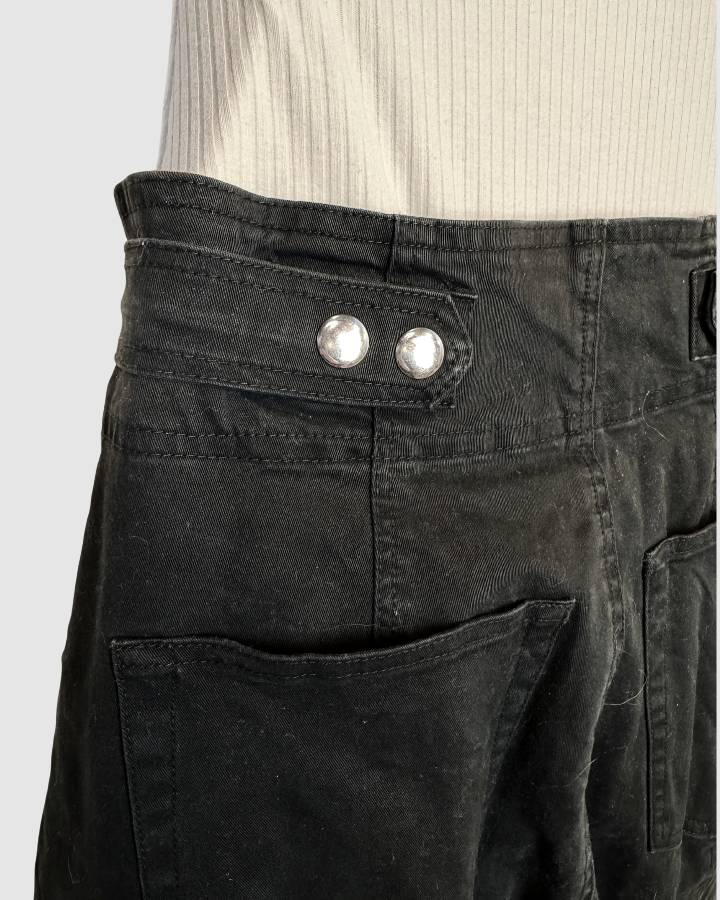 ALC Black Denim Straight Leg Jeans w Zipper Detail