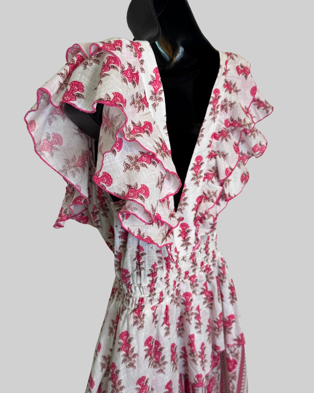 Playa Lucila Pink White Floral Ruffle Sleeveless Mini Dress w Cinched Waist