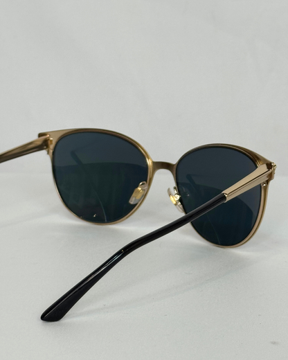 COMES WITH CASE - Versace MOD 2168 Round Sunglasses w/ Gold Frame