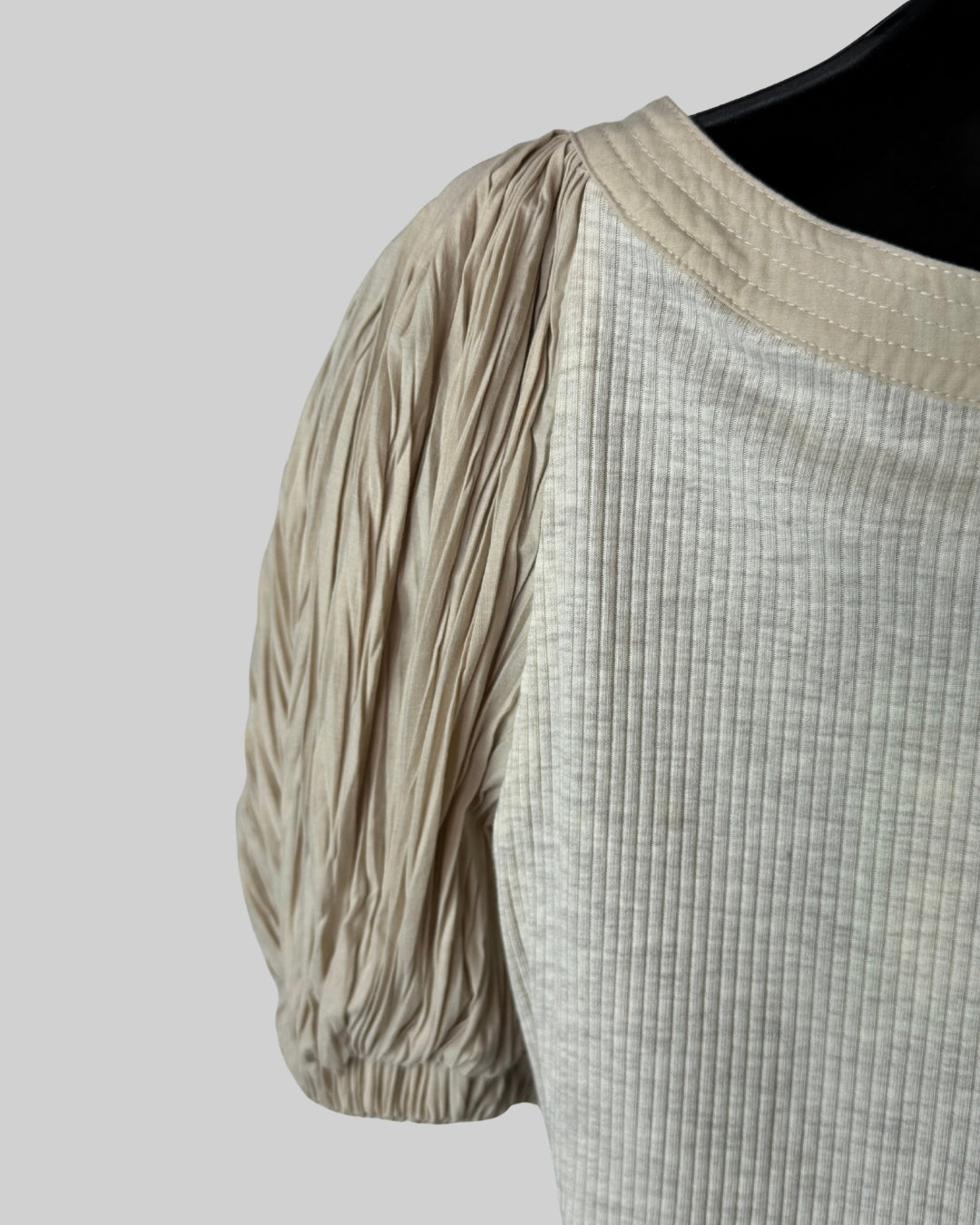 Ulla Johnson Light Tan Short Puff Sleeve Pleated Detail Button Mini Romper w Tie Waist