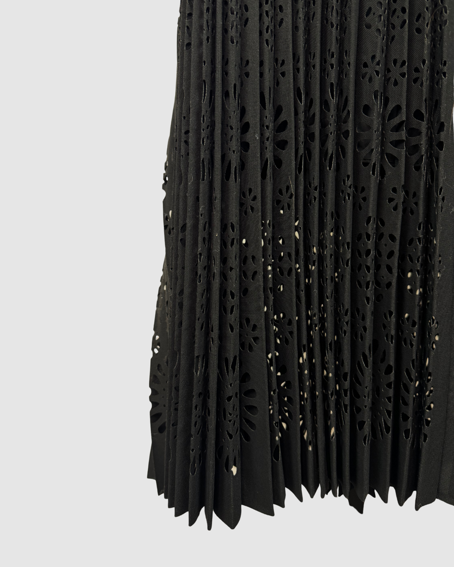 Elie Tahari Black Pleated Eyelet Midi Skirt NWT
