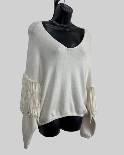 Motel White Knit U-Neck Fringe Detail Long Sleeve Sweater