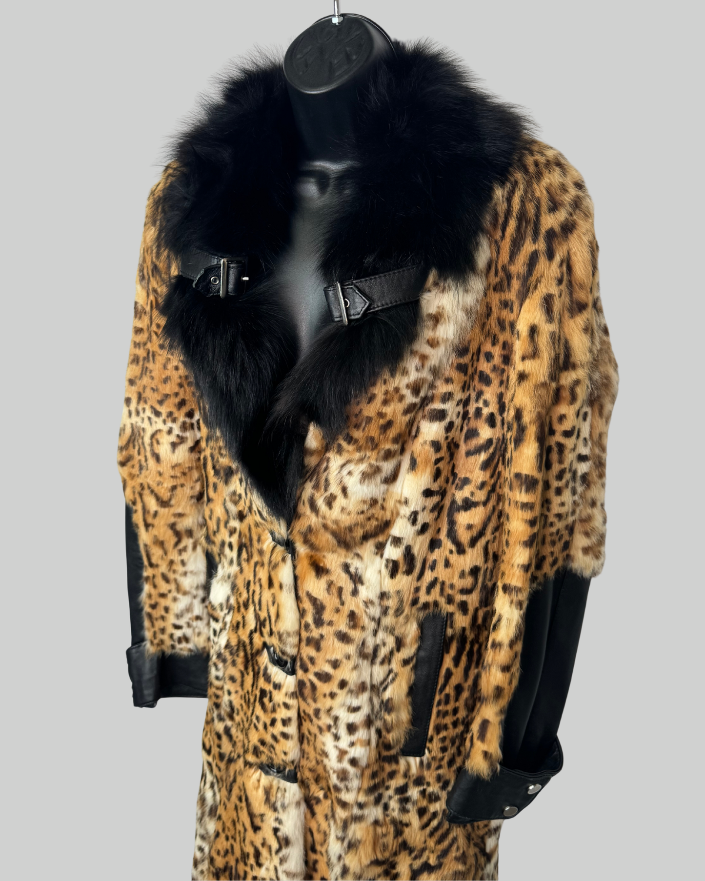 Red Moon Leather Black Collar Faux Fur Leopard Print Buckle Detail Button Up Coat w Belt