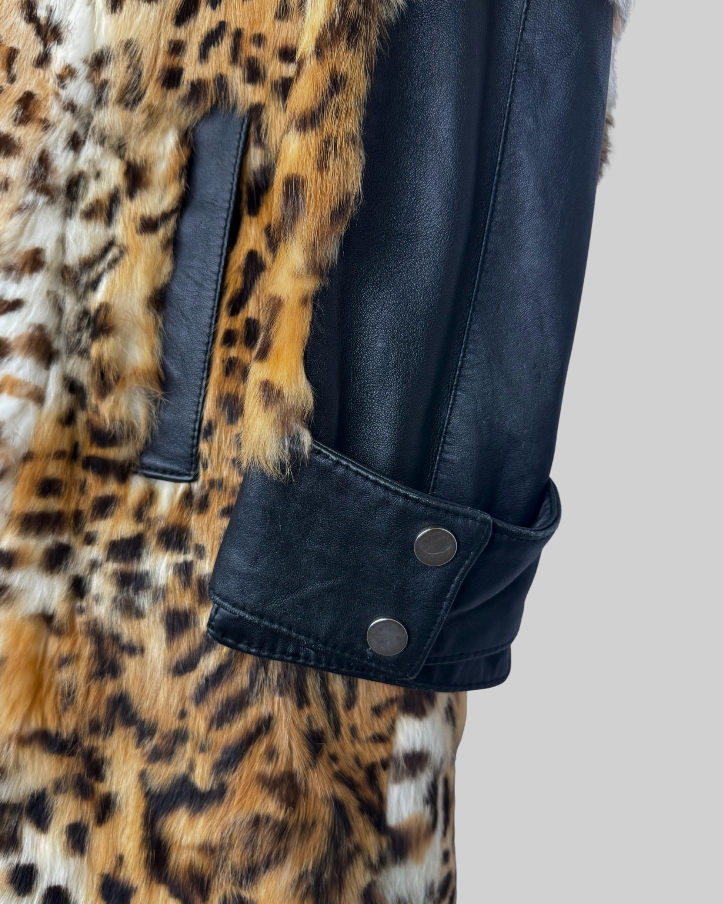 Red Moon Leather Black Collar Faux Fur Leopard Print Buckle Detail Button Up Coat w Belt