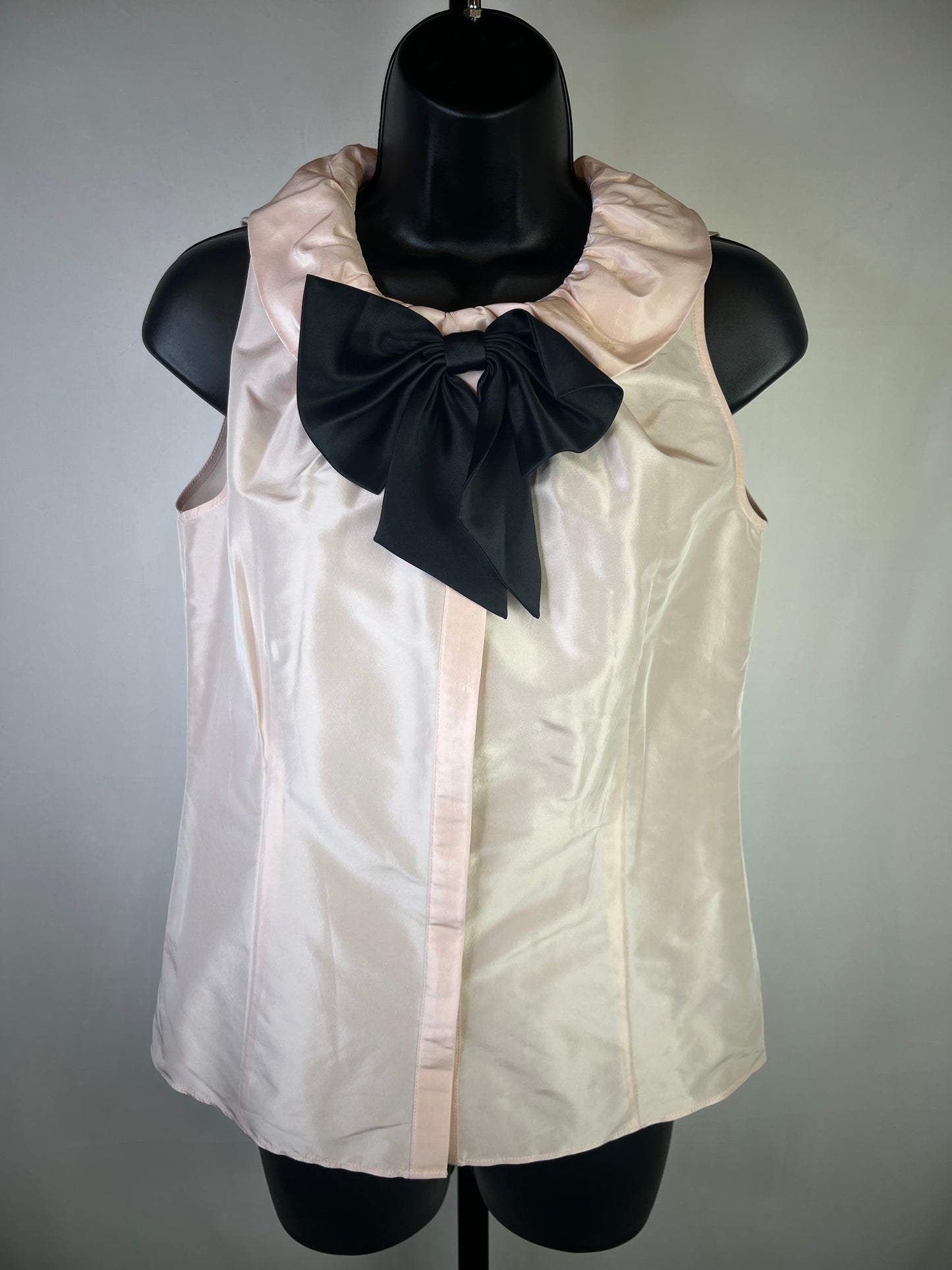 Lafayette 148 Silk Light Pink Ruffle Neckline Sleeveless Bow Button Top NWT
