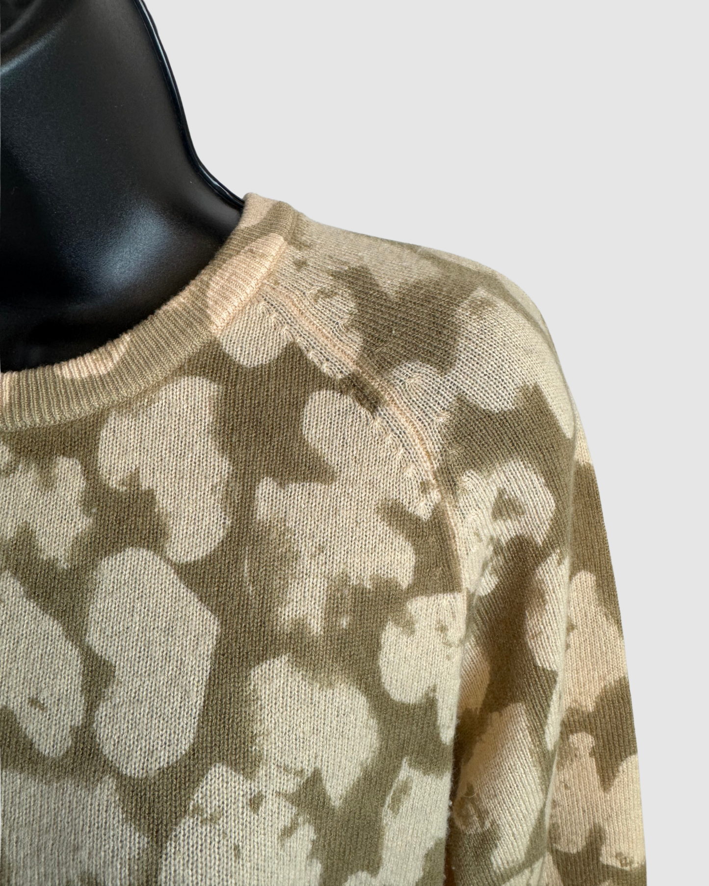 Equipment Cashmere Beige Brown Heart Print Long Sleeve Sweater