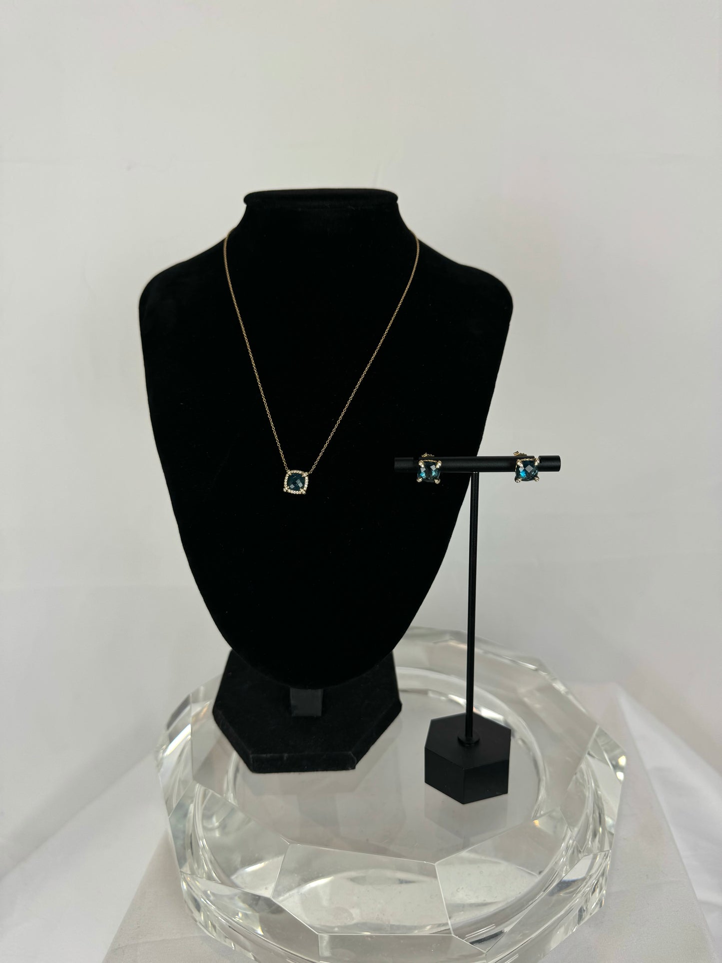 COMES with BOX - David Yuman 18K Yellow Gold Hampton Blue Topaz Stud Earrings